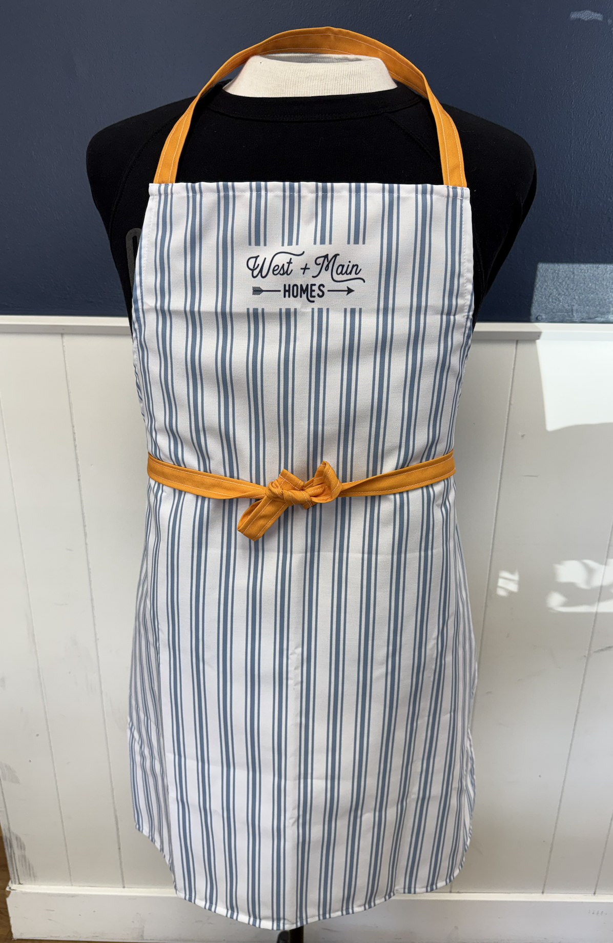 W+M Apron
