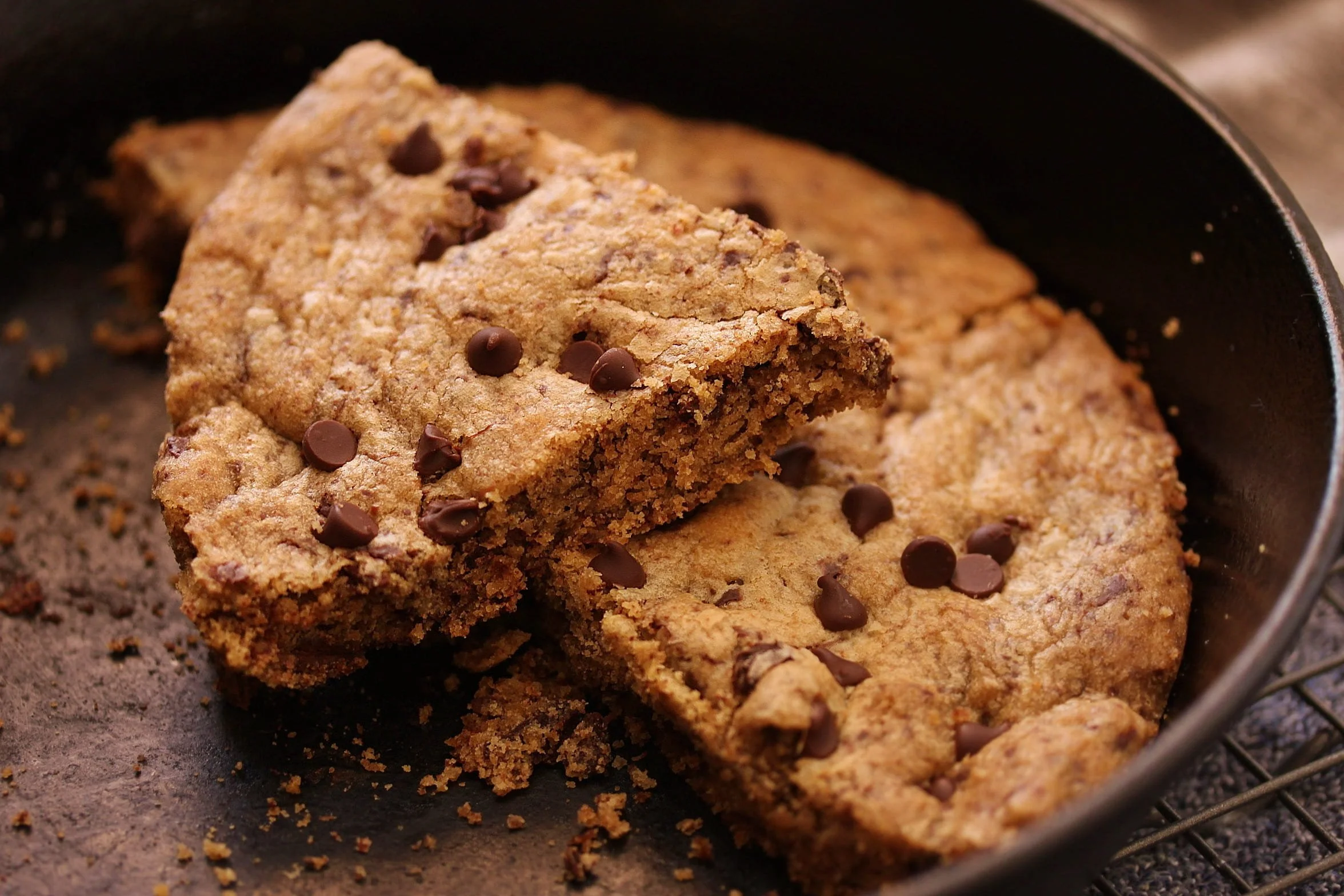 Chocolate Chip Cookie Skillet: A Shareable Dessert Recipe