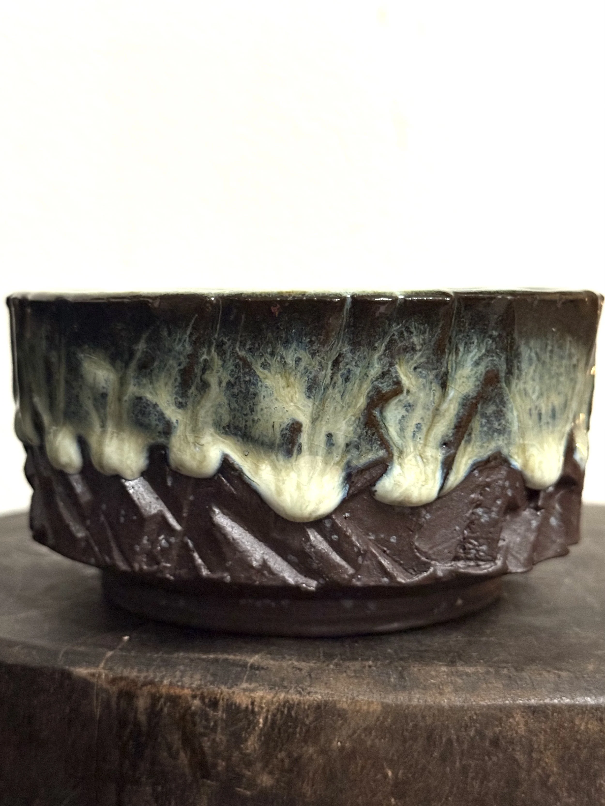 faceted bowl with cascading glaze drips 002