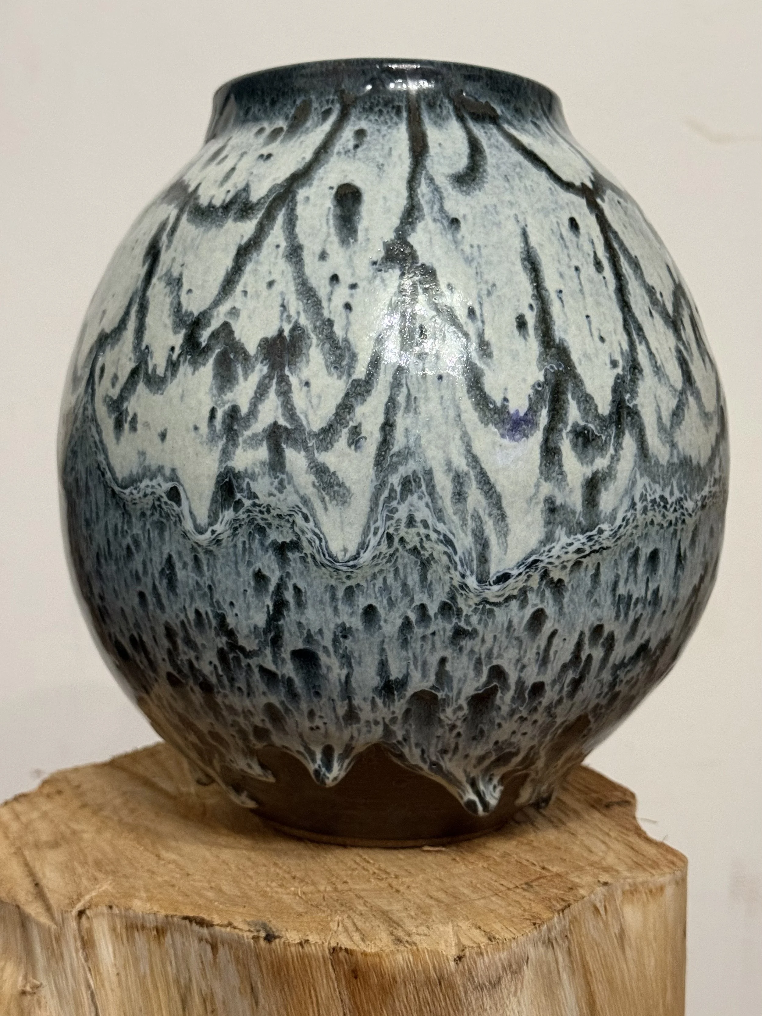 Round Form with Crawling Glaze