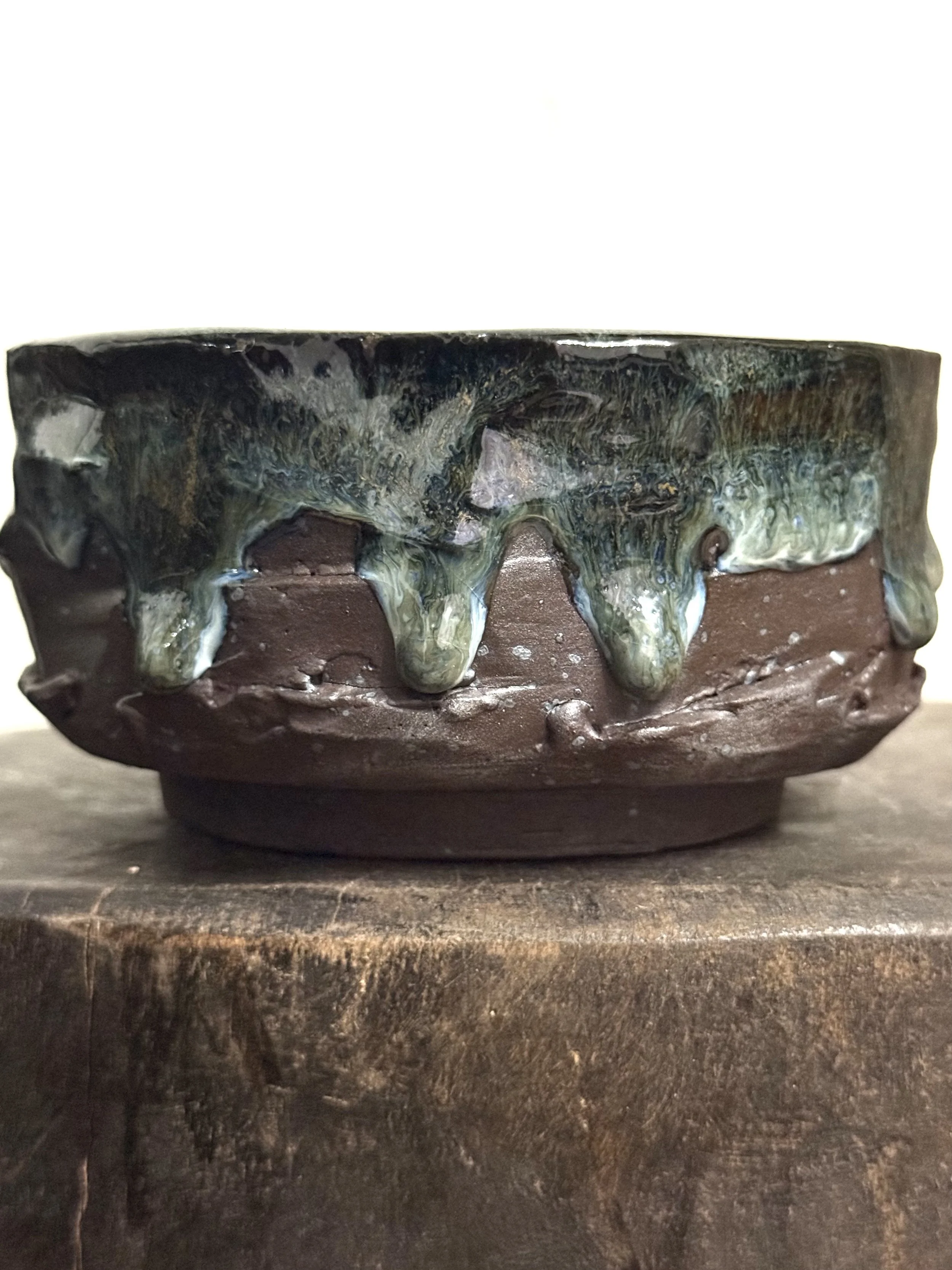 faceted bowl with cascading glaze drips 001