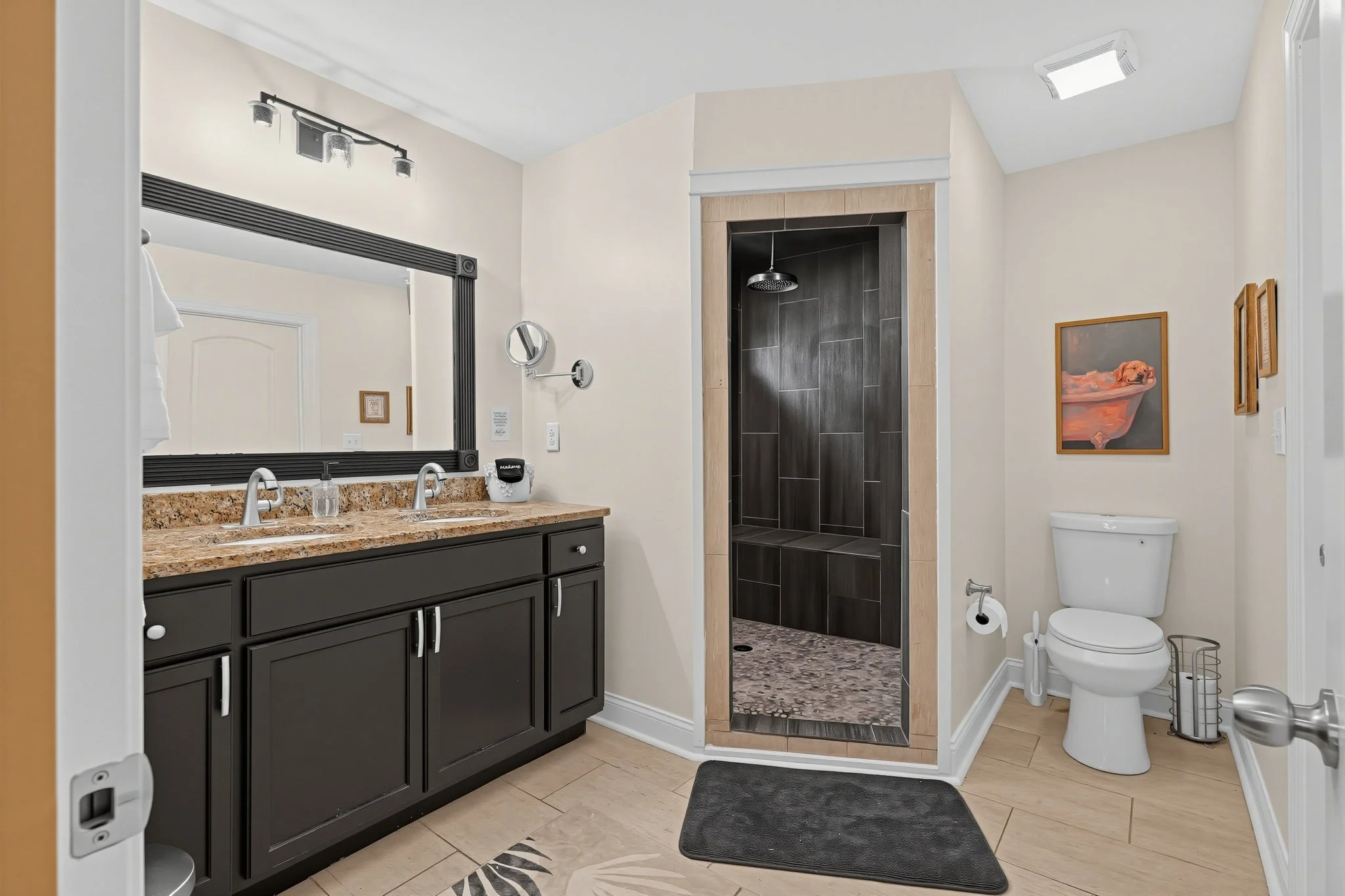 32_2327_Pinckney_Ave-Bathroom-6239.jpg