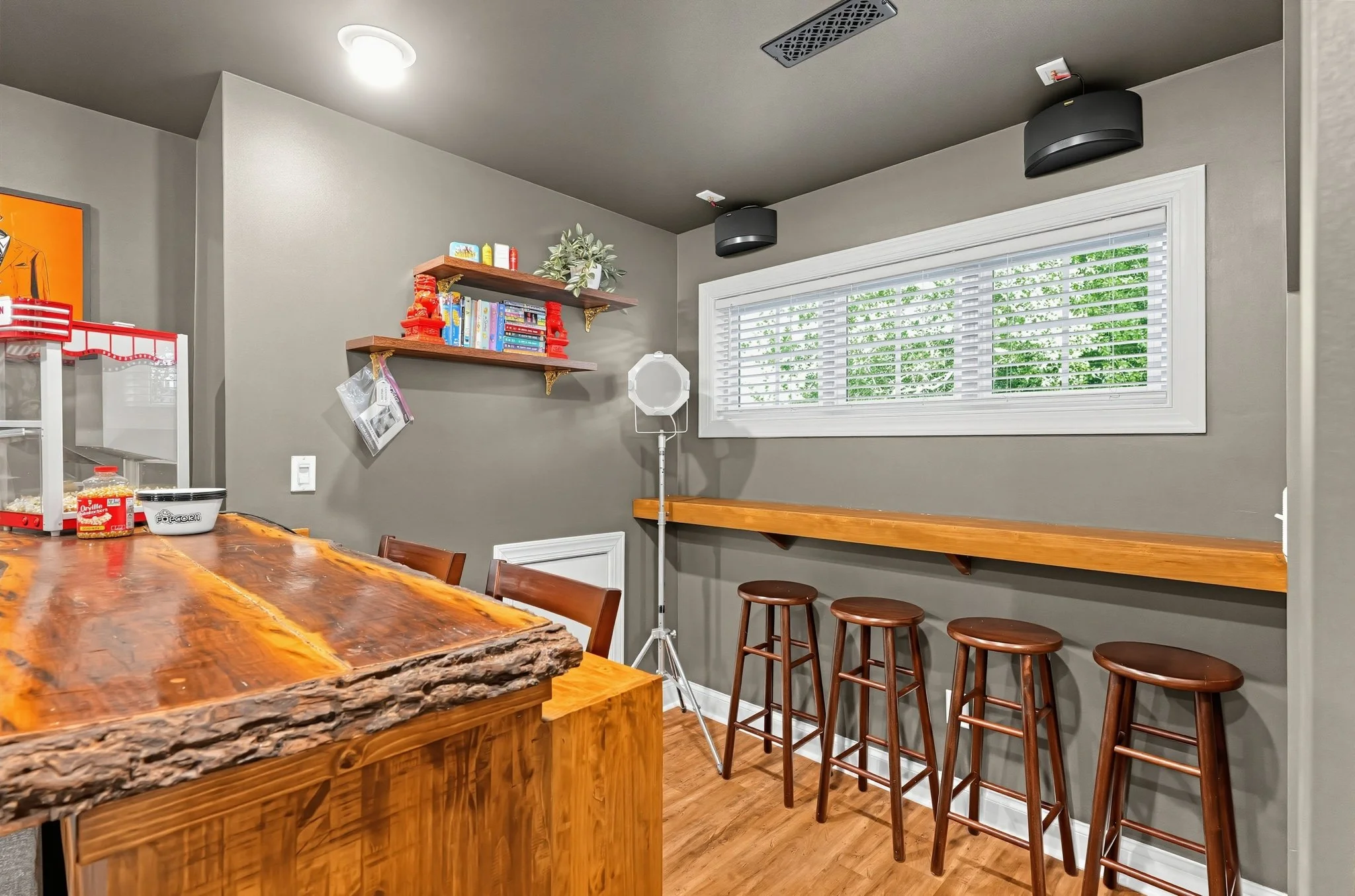 38_2327_Pinckney_Ave-Others-6518.jpg