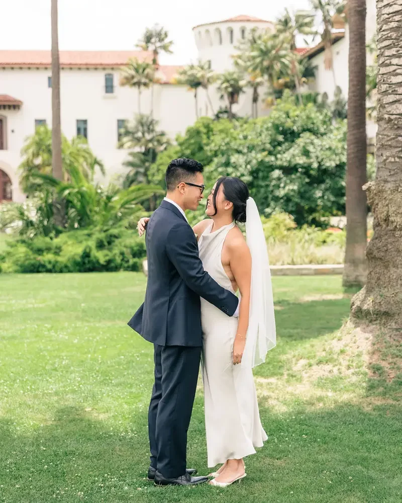 Zoe-Rae-Santa-Barbara-Photographer-Michelle-Justin-Courthouse-Elopement-16.webp