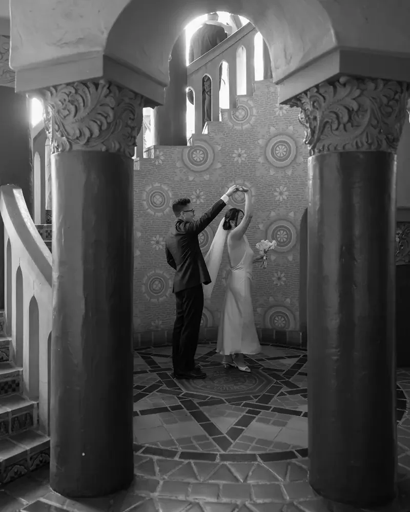 Zoe-Rae-Santa-Barbara-Photographer-Michelle-Justin-Courthouse-Elopement-17.webp