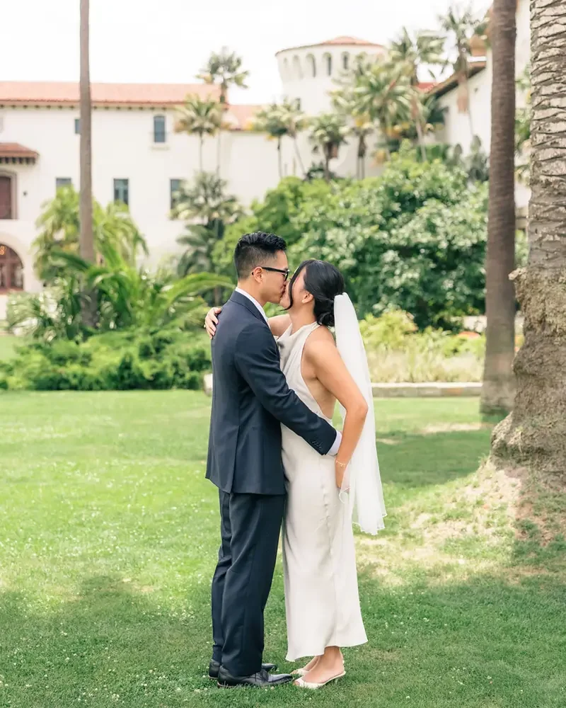 Zoe-Rae-Santa-Barbara-Photographer-Michelle-Justin-Courthouse-Elopement-15.webp