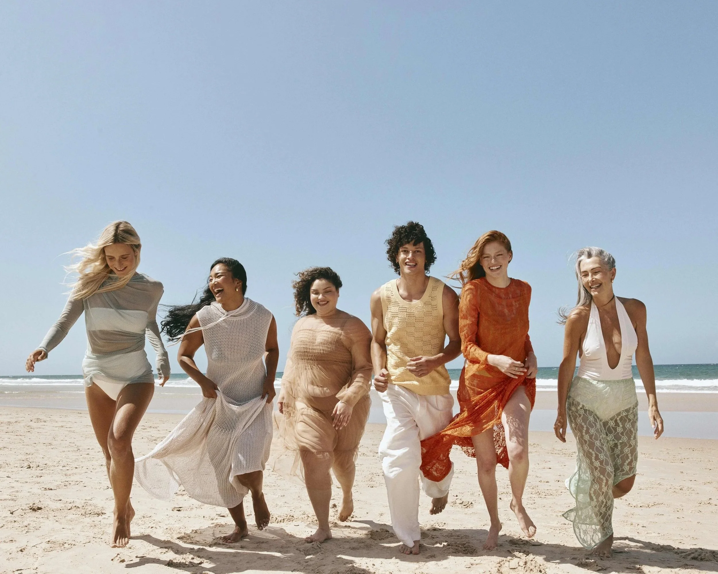 Signature_Campaign25_Beach_Group3.jpg