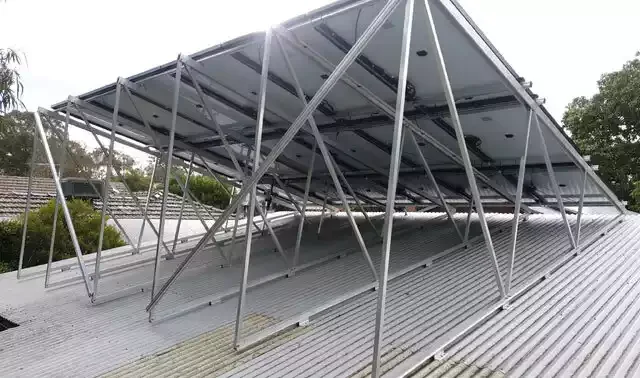 TCKSolar_Eltham_tiltconstruction_lr.webp