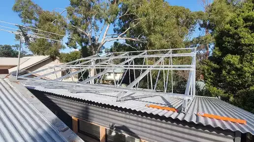 TCKSolar_Eltham_tiltconstruction2_lr.webp
