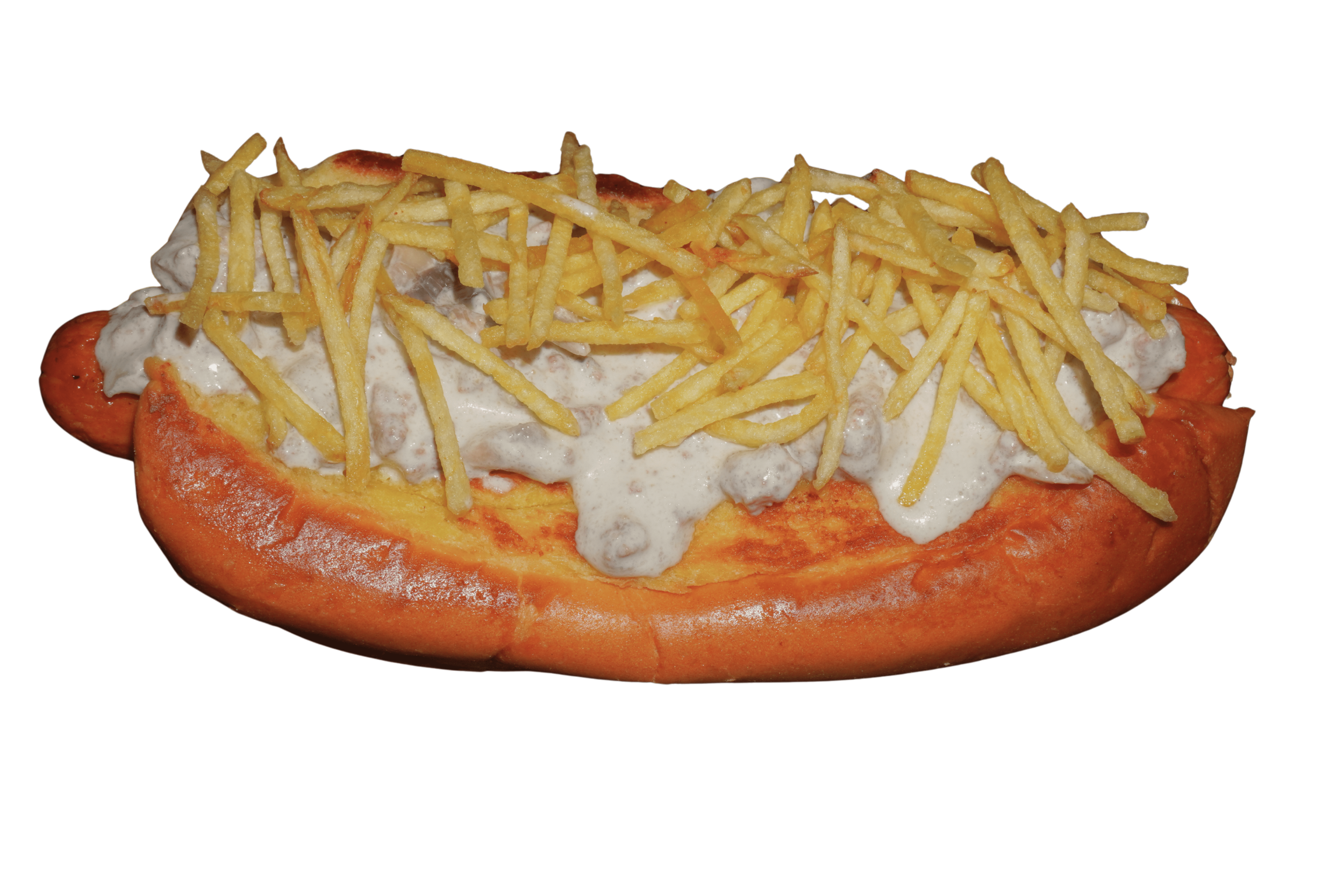 Perro caliente con estrogonof y patatas paja en la parte superior.
