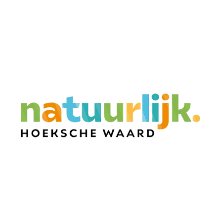 Logo met de woorden 'natuurlijk.' in kleuren groen, oranje, blauw en geel, en 'Hoeksche Waard' eronder in zwart.