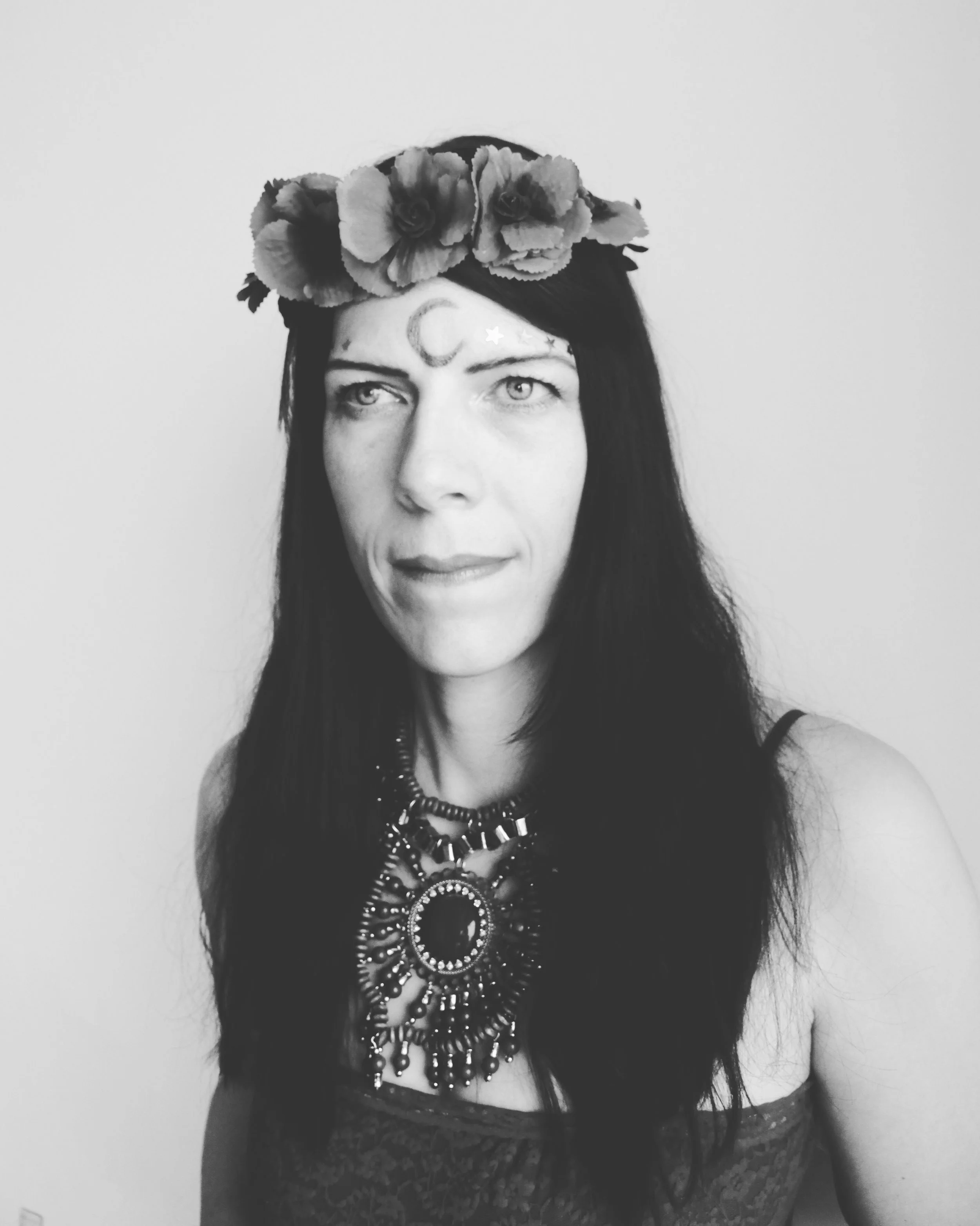 Artistic portrait of a woman during a LAMERIA Soul Portrait session