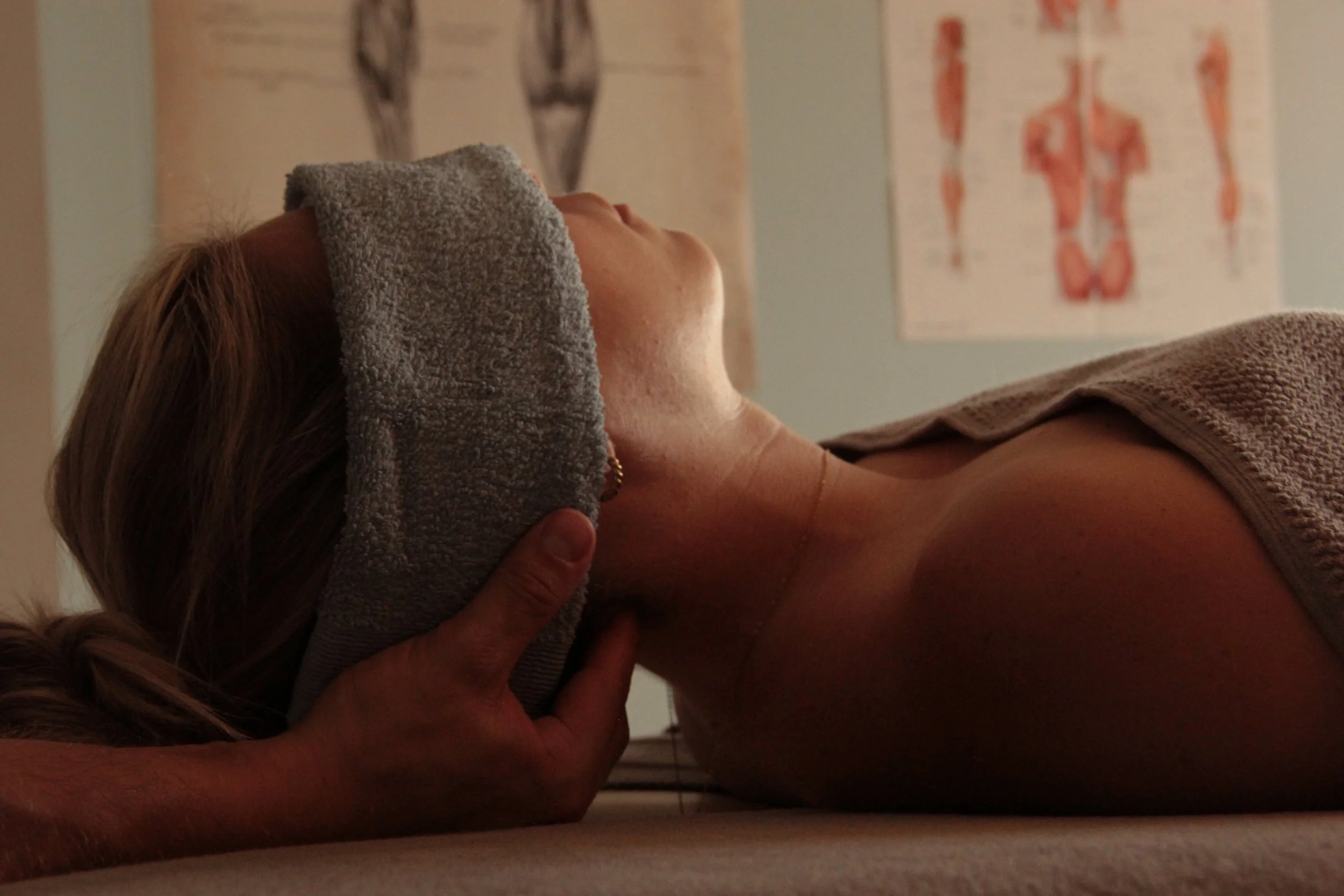 Close-up of therapeutic massage treatment for Massagepraxis Ruben