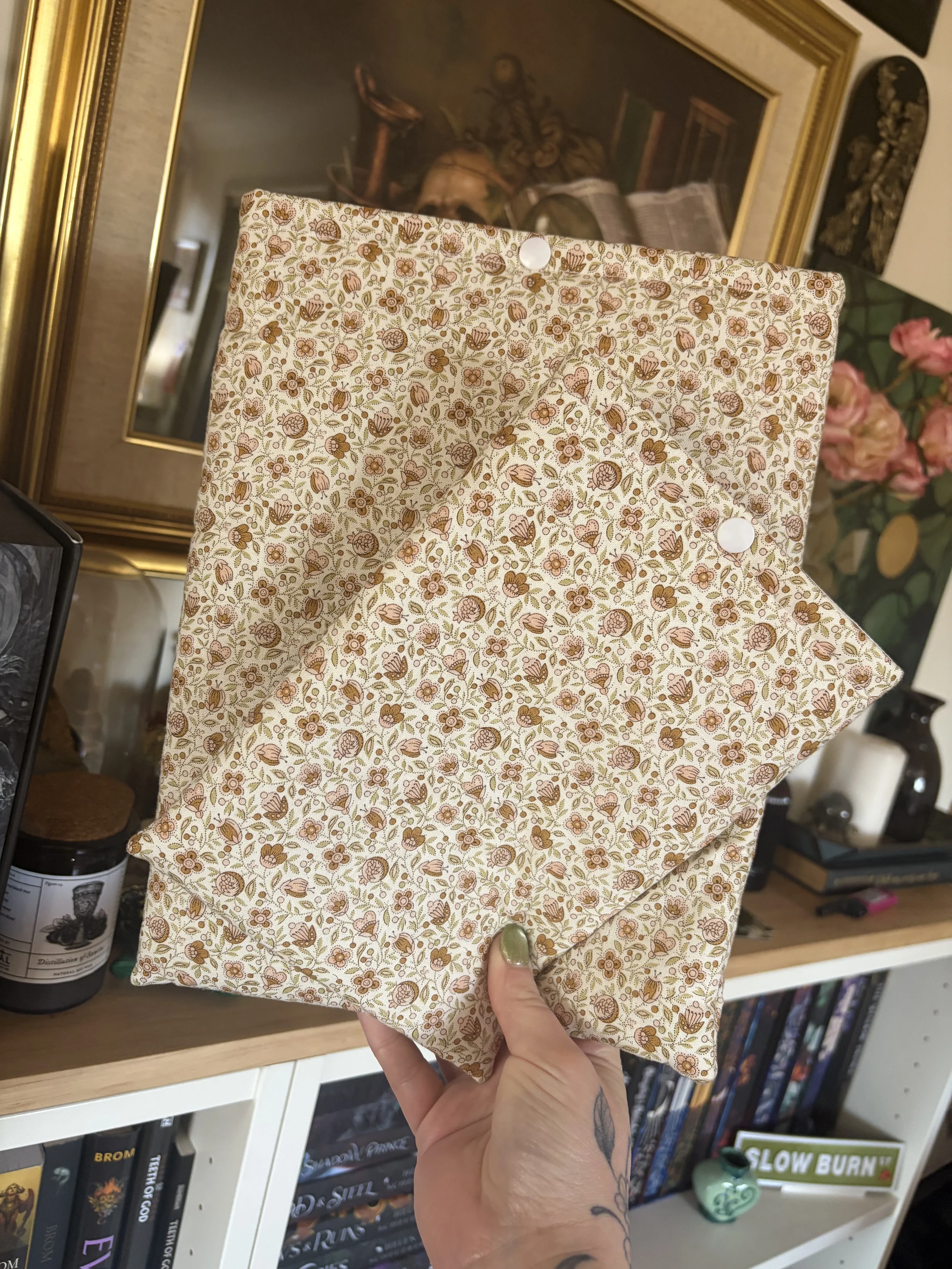 Book & E-Reader Sleeves / Love Lizzie Twinkle