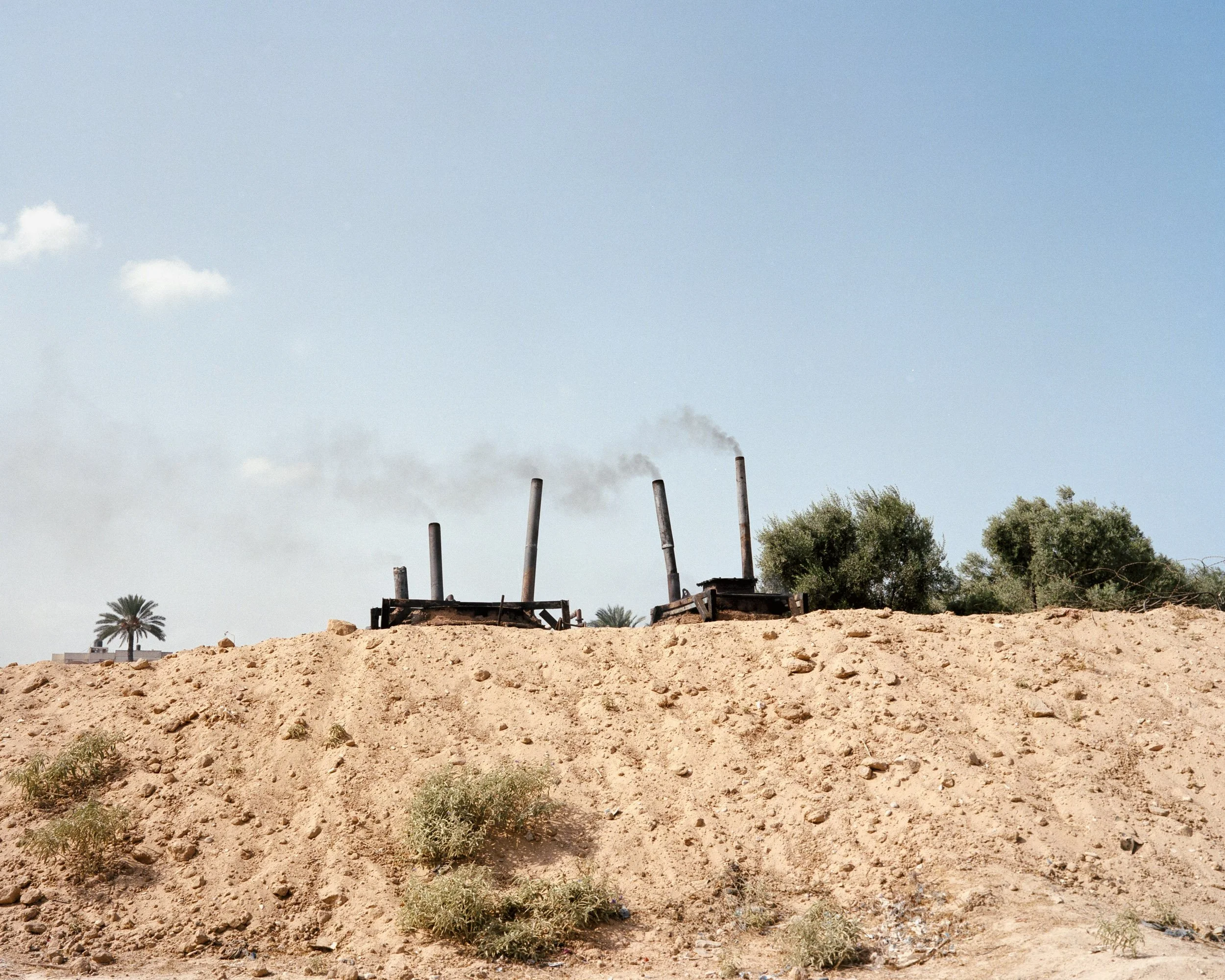 Plastic-to-petrol plant. Wadi Gaza, October 4, 2022. © Lucien Lung / Riva-Press