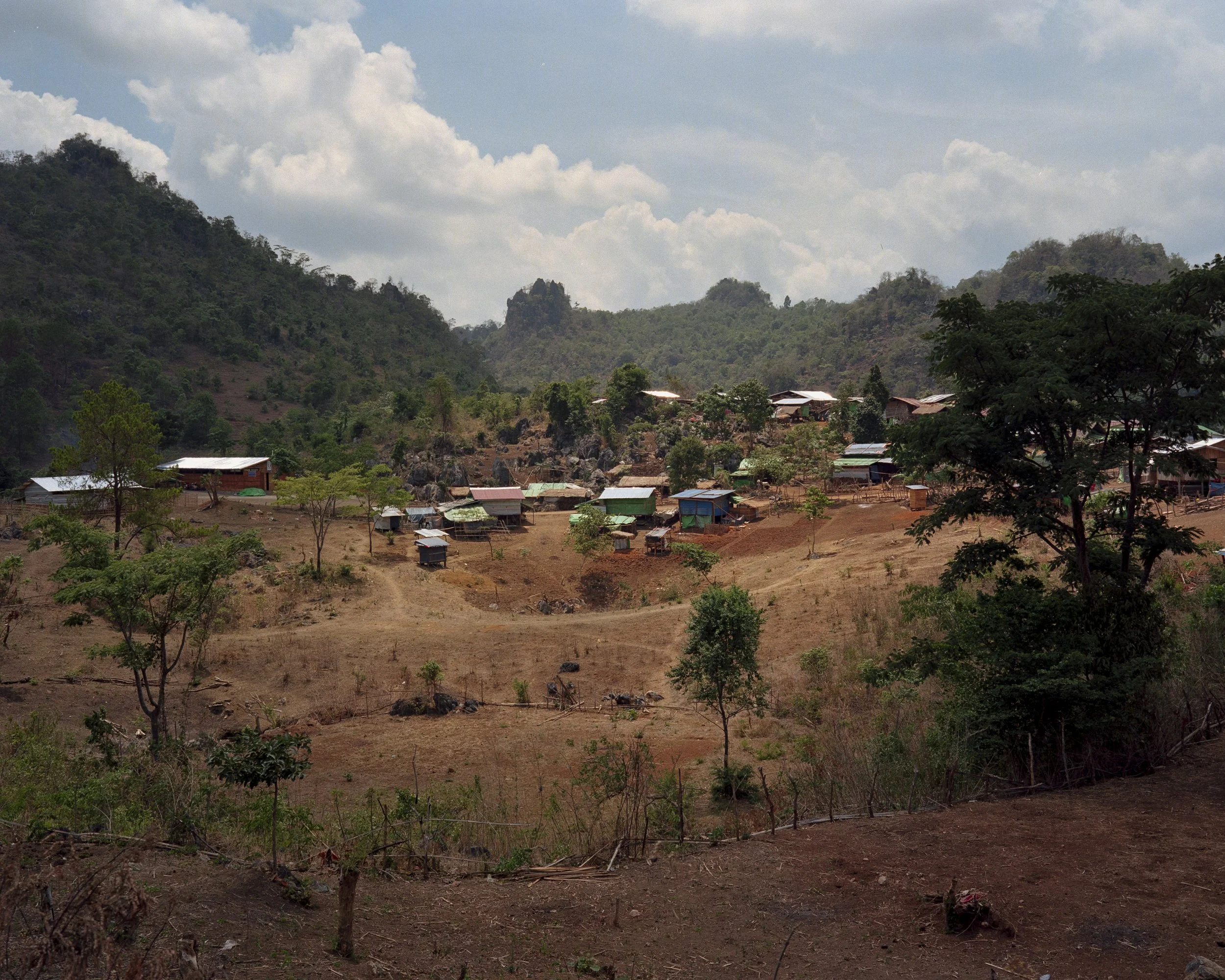 Mya Le Gone IDP camp in Demoso Township. It is estimated that 80% of the Karenni State’s 300 000 population are currently displaced from their homes due to the conflict and are staying temporarily in IDP camps. May 18, 2024, Karenni State, Myanmar.