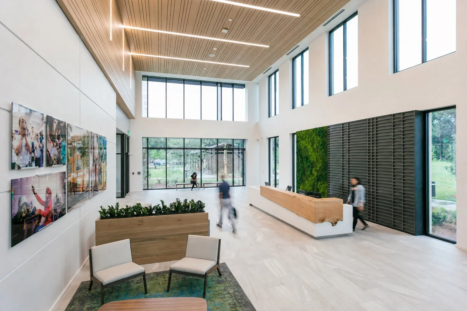 65 FAIRCHILD EXPERIENCE 

Designed for a better workday. 

SCHEDULE A TOUR→