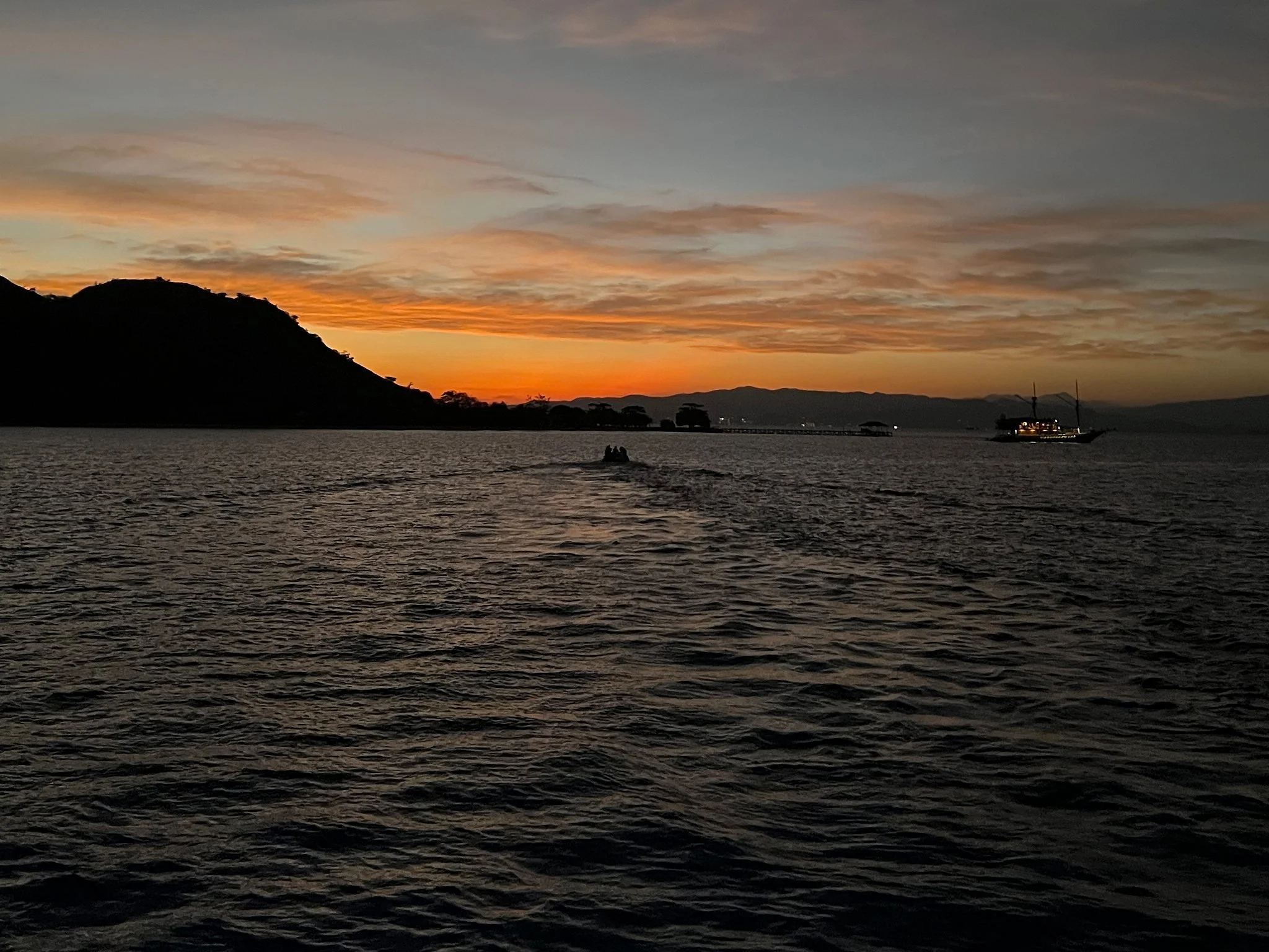 084e96604e6344a3-photo.jpg