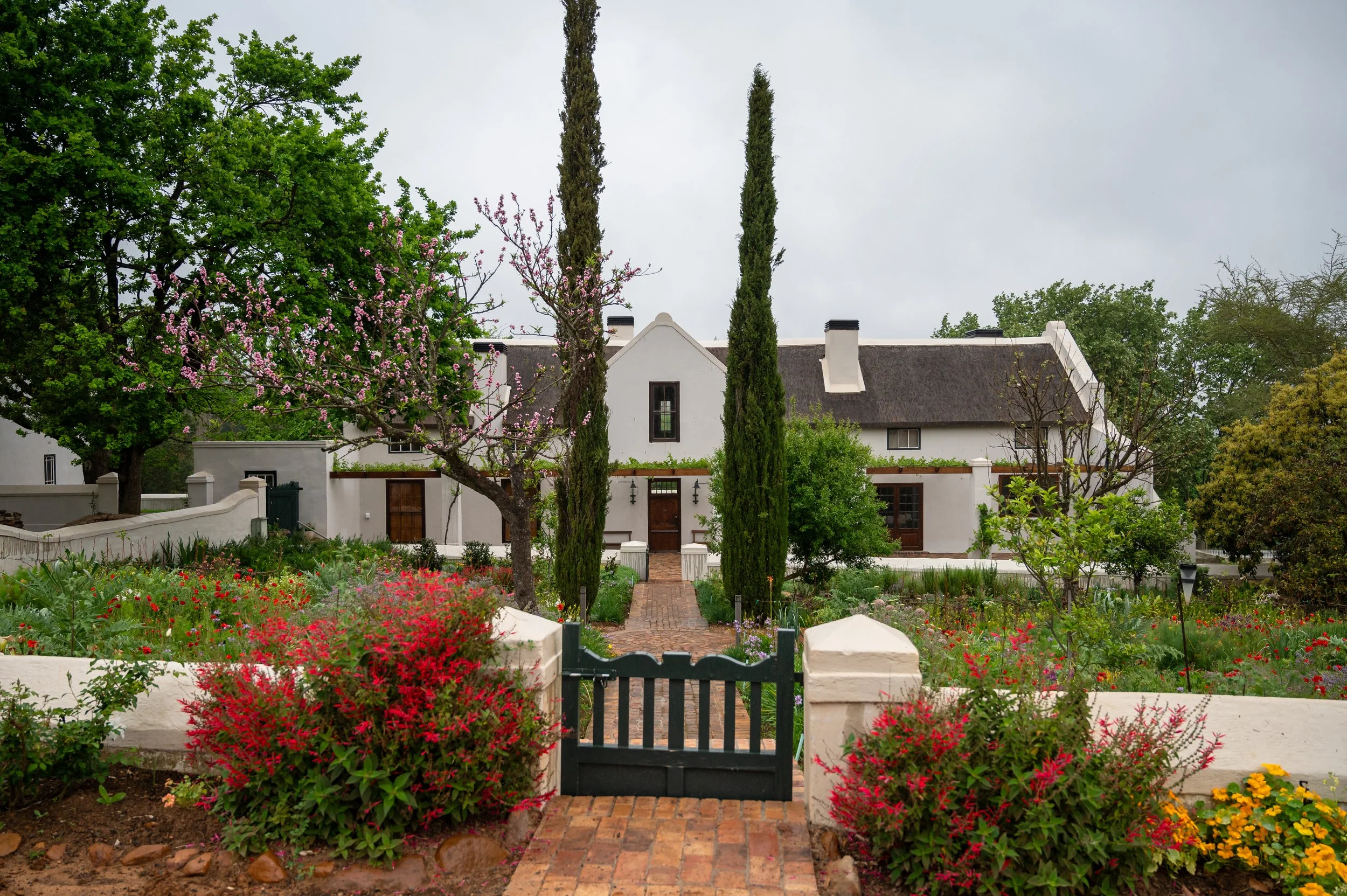 de-stoep-cape-dutch-homestead-garden.jpg