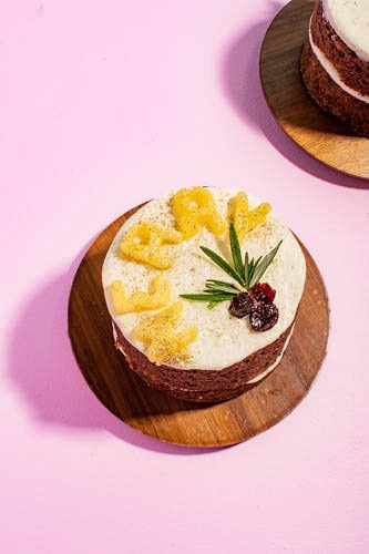 iced-layer-cake-pineapple-flowers.jpg