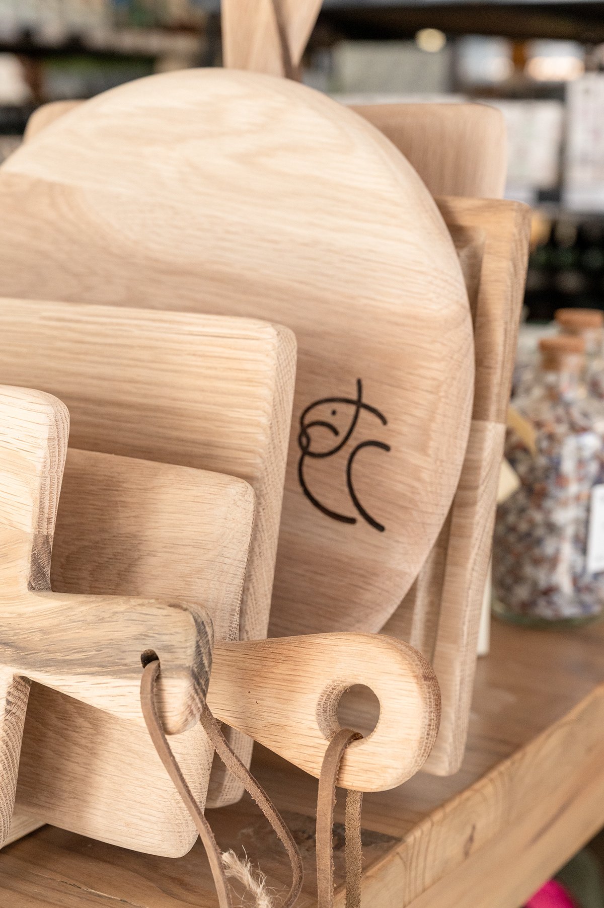 wooden-serving-boards-retail-shelf.jpg