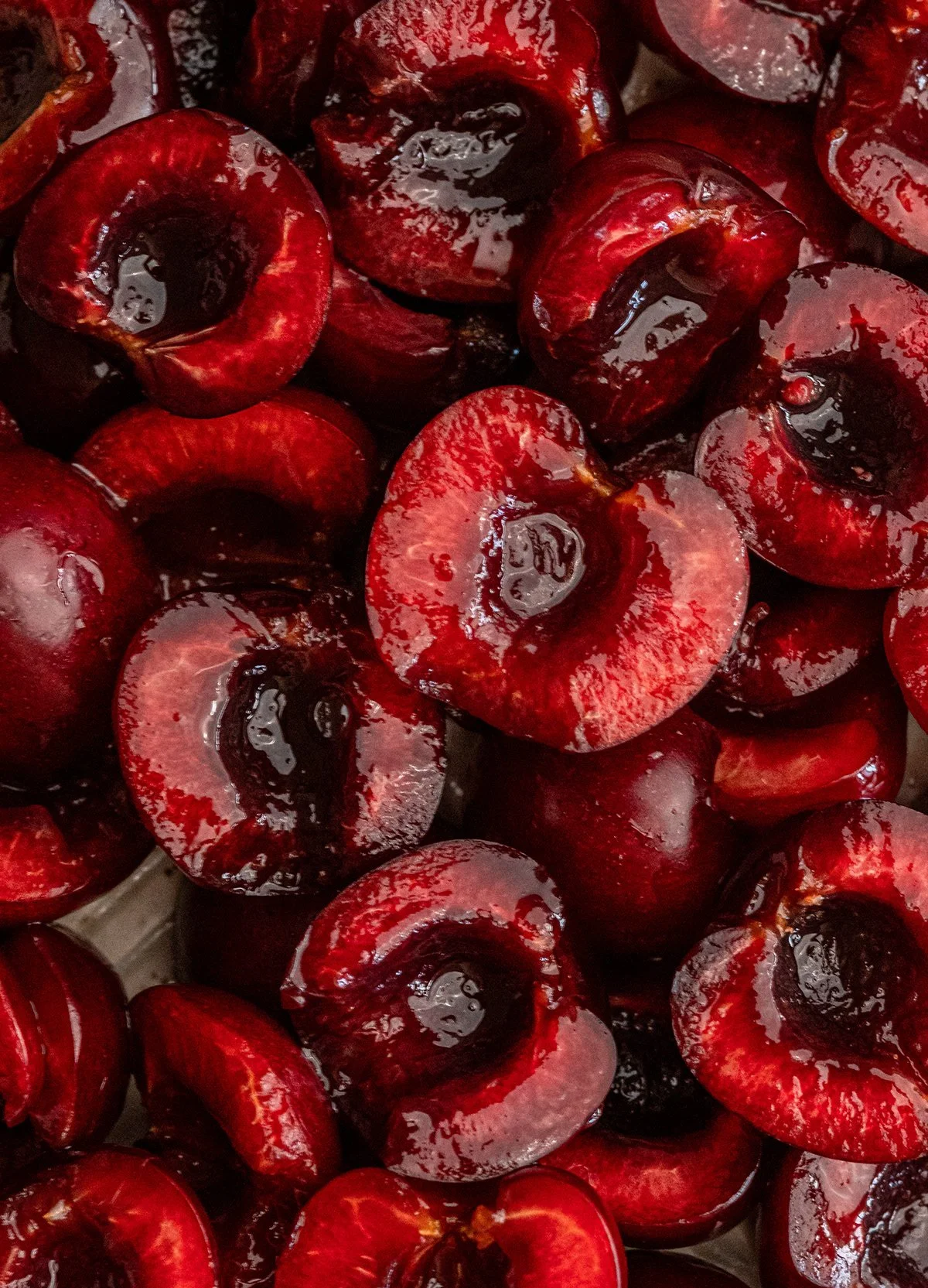 fresh-cherries-close-up.jpg