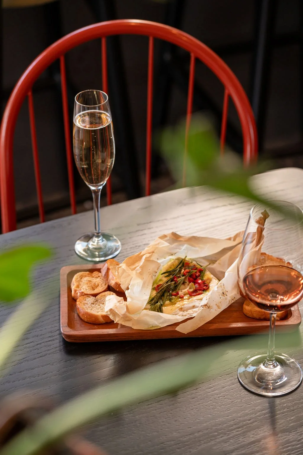 somewhere-nowhere-baked-camembert-sparkling.jpg
