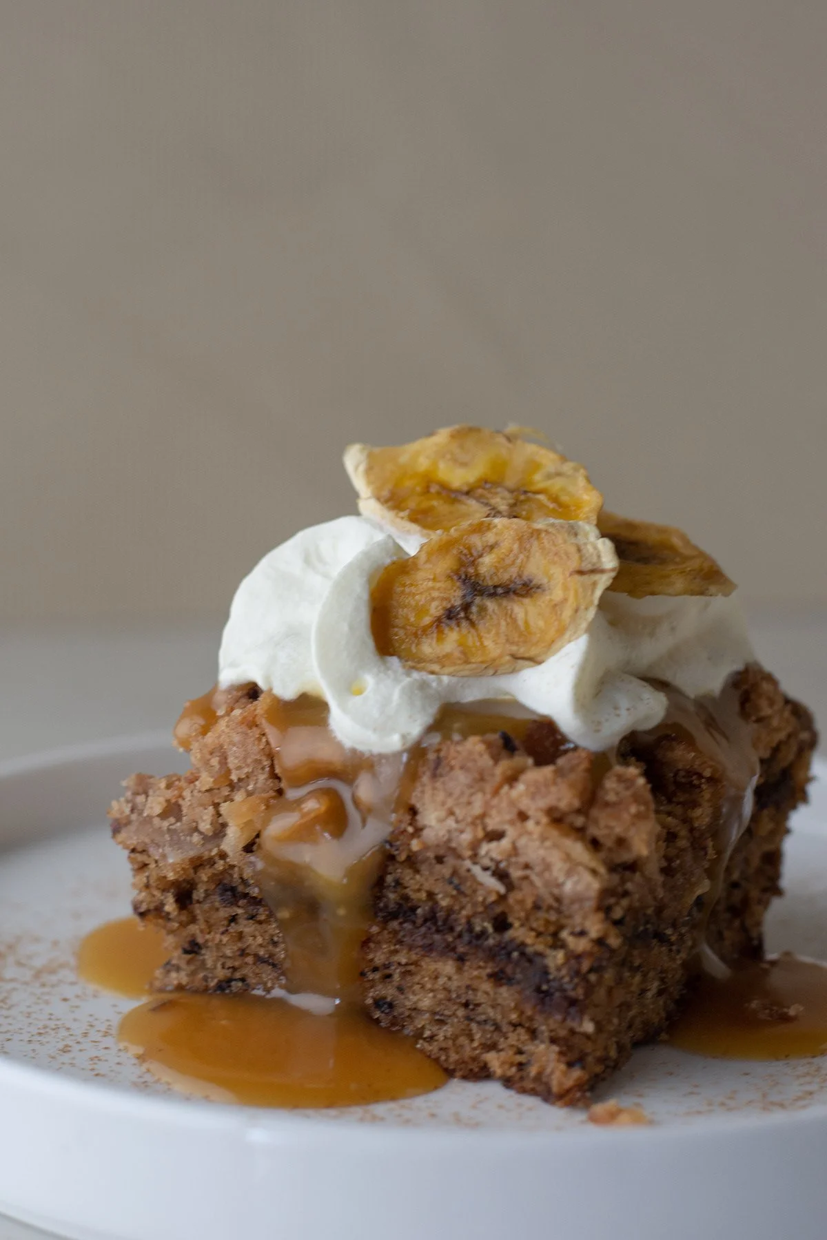 catias-banana-cake-caramel-cream.jpg