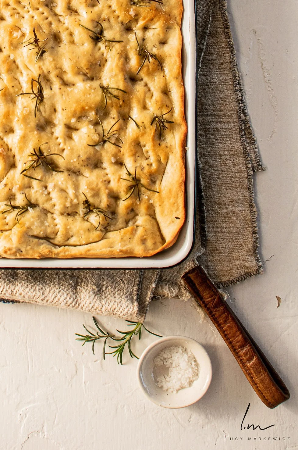rosemary-sea-salt-focaccia-bread.jpg