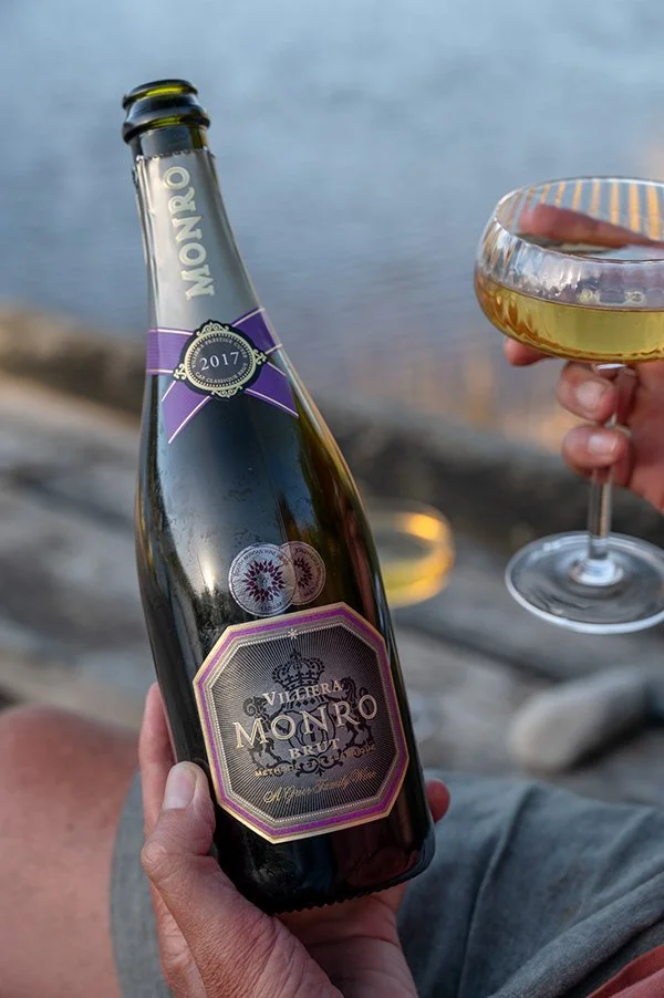 villiera-monro-brut-sunset-glass.jpg