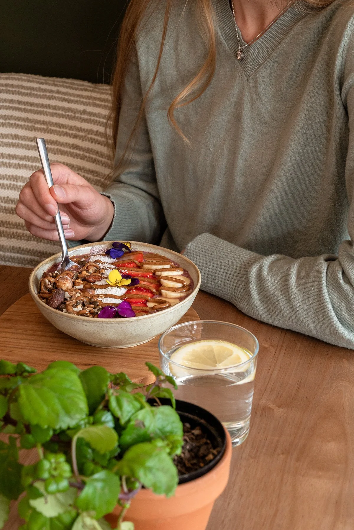wildsprout-smoothie-bowl-guest-lifestyle.jpg