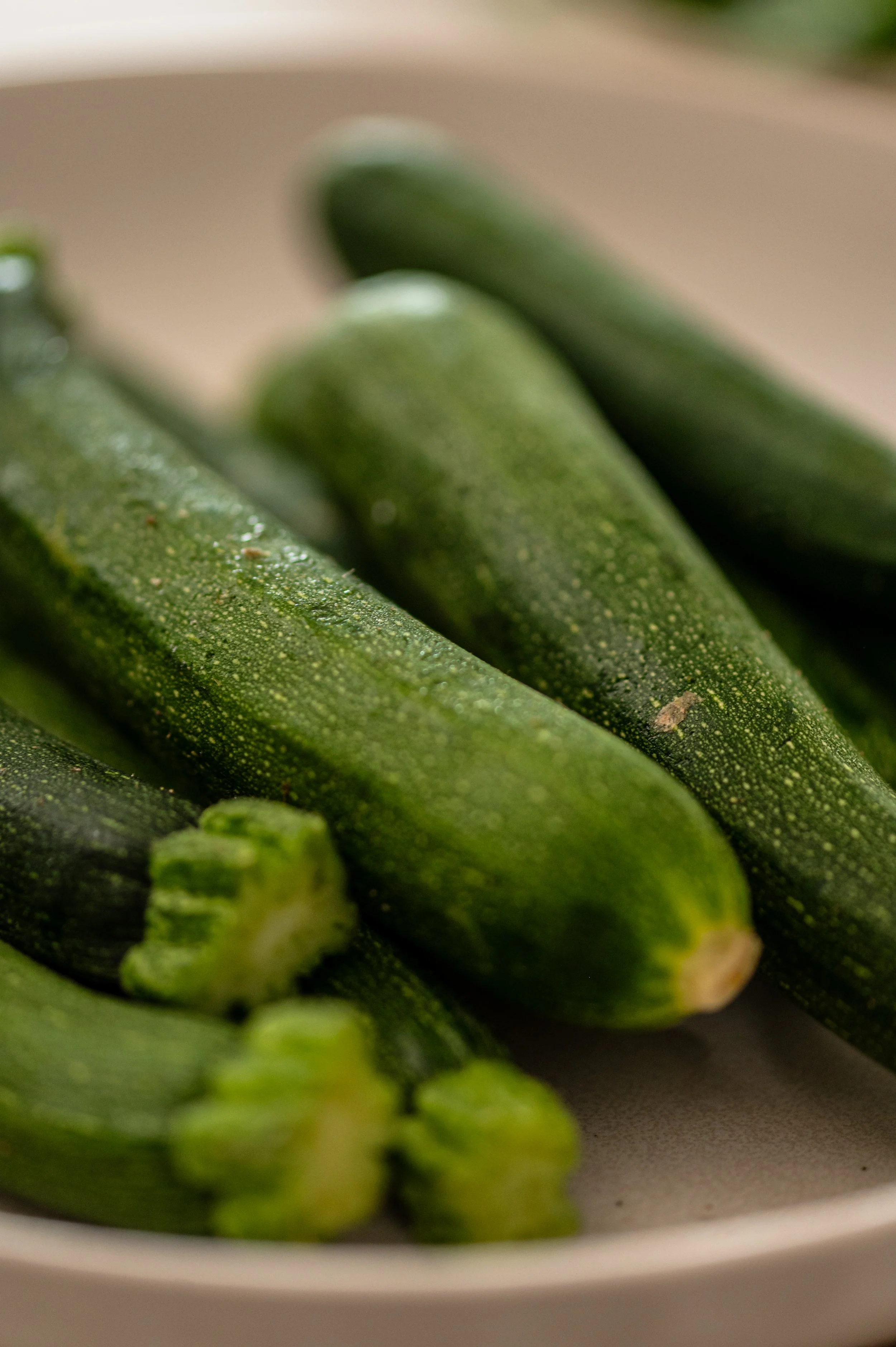 fresh-courgettes-macro-texture-closeup.jpg