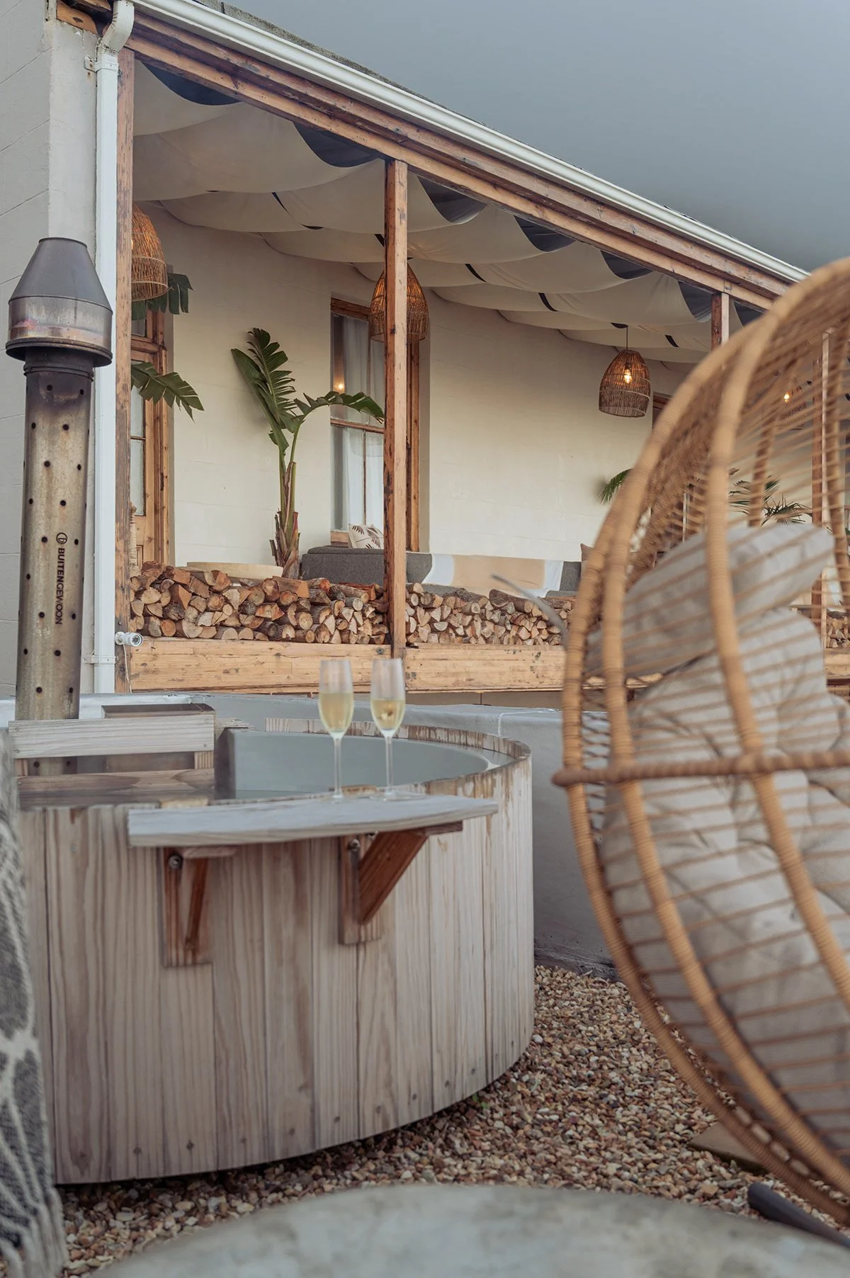 wood-fired-hot-tub-champagne-terrace.jpg