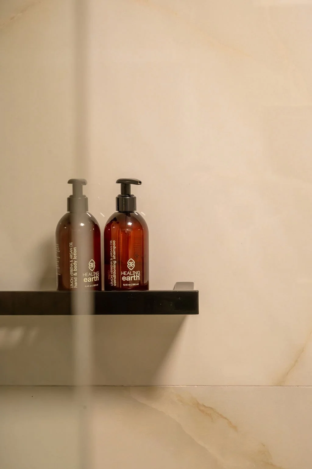 healing-earth-toiletries-shower-shelf.jpg