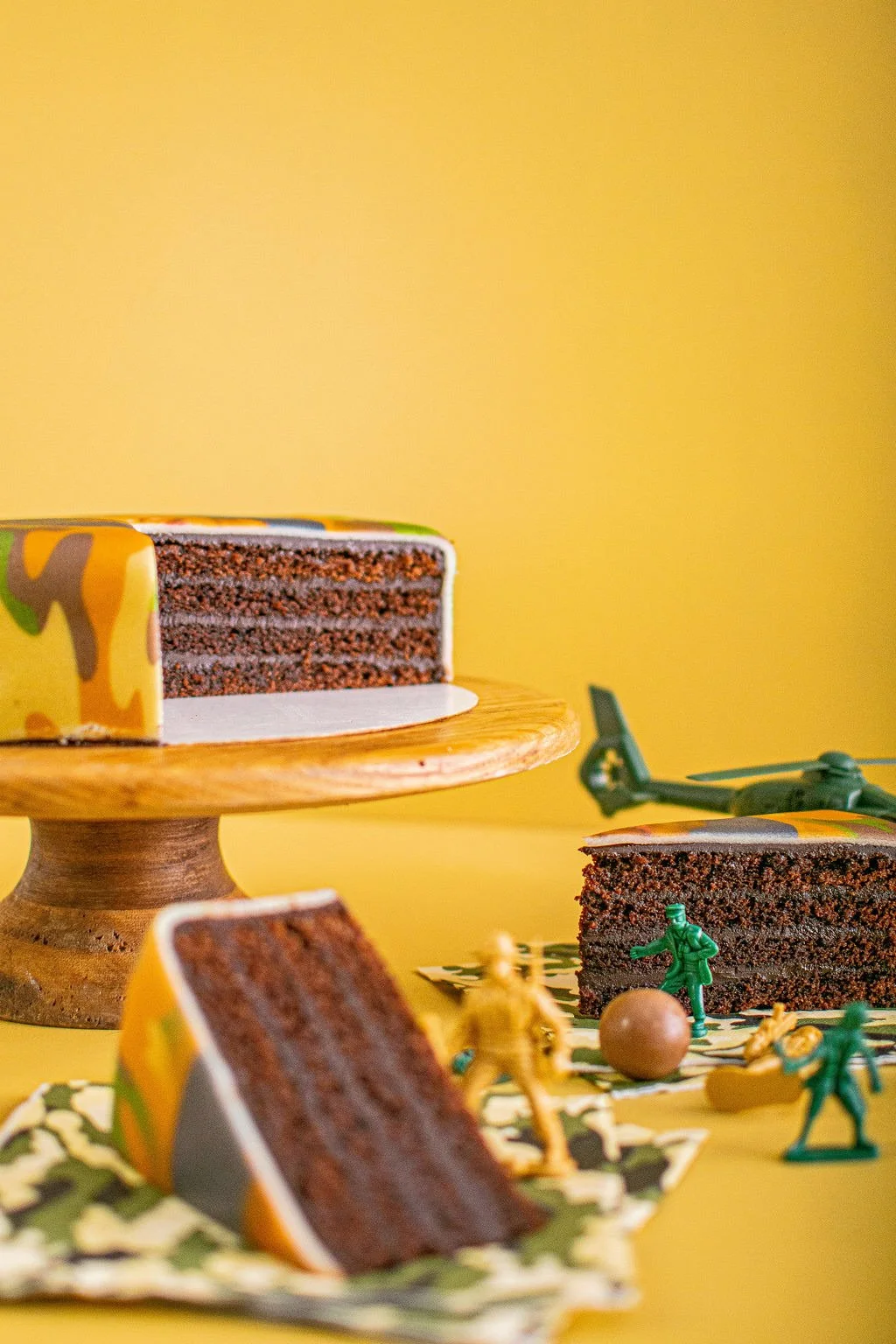 camo-birthday-cake-slice-army-theme.jpeg