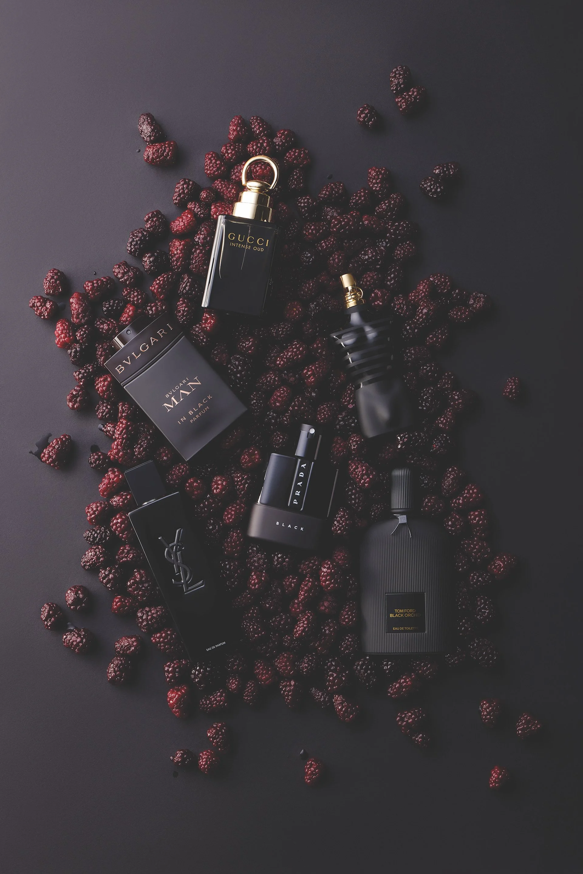 luxury-perfume-flatlay-blackberries-edgars-beauty-styling.jpg