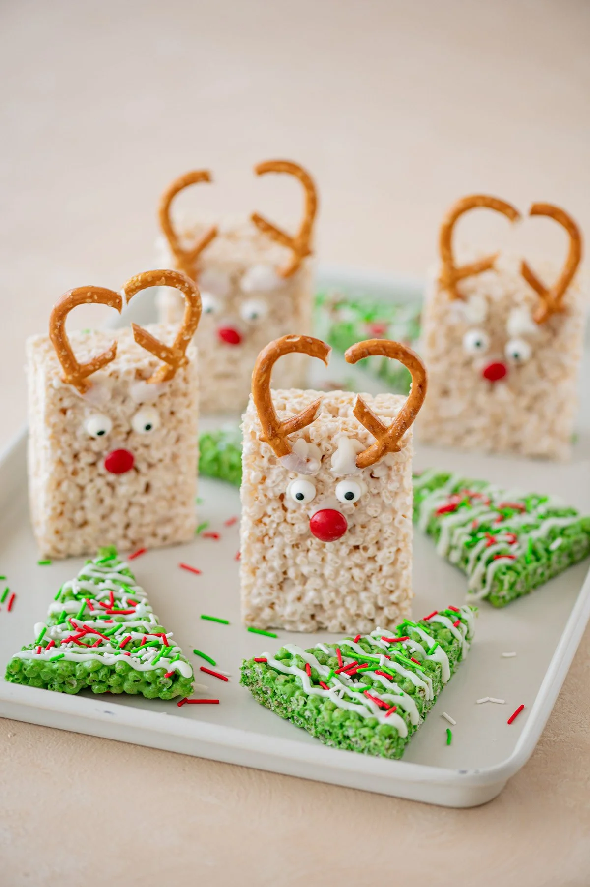 christmas-reindeer-rice-krispie-treats.jpg