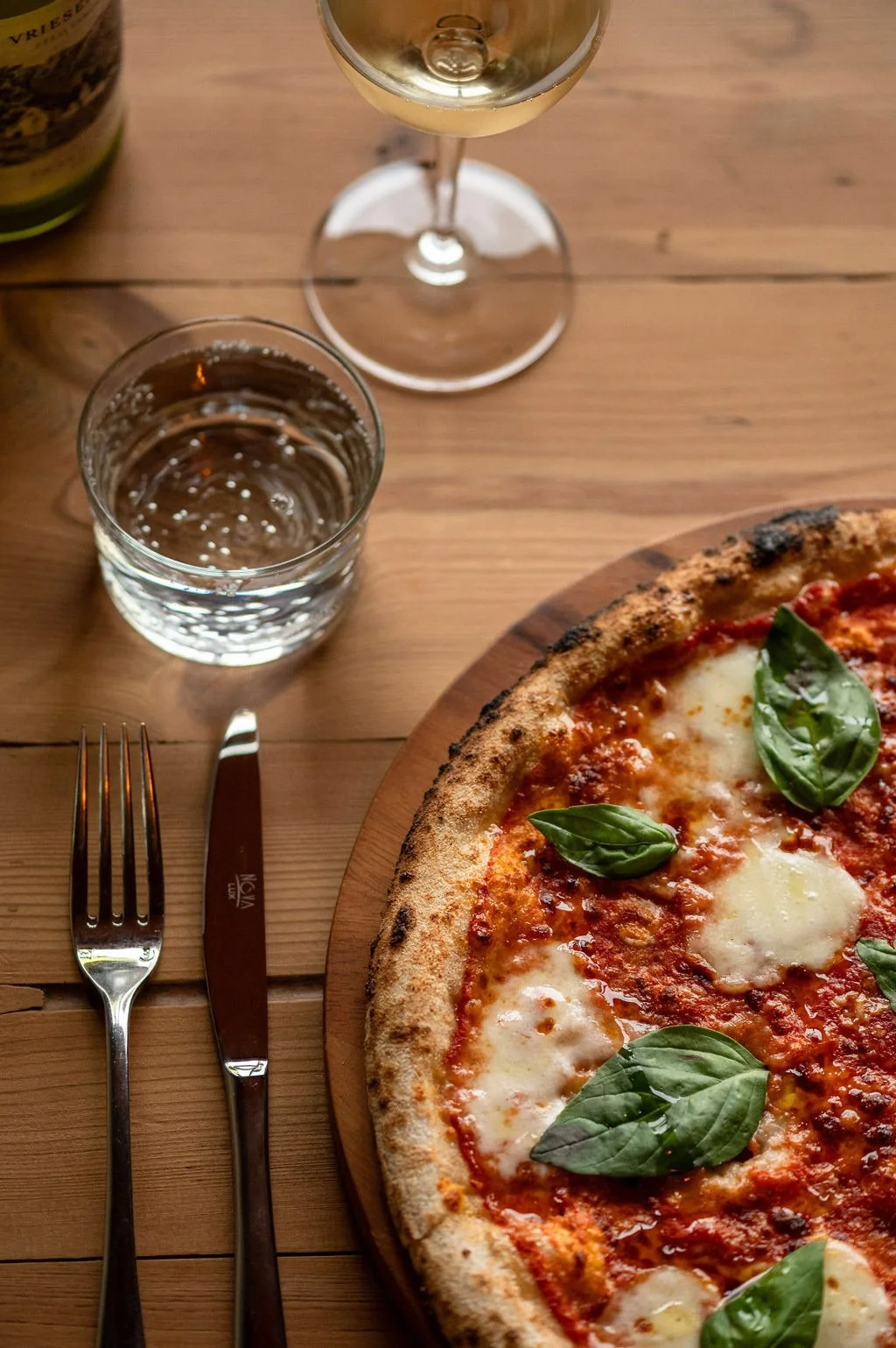 die-stoep-margherita-pizza-table-setting.jpg