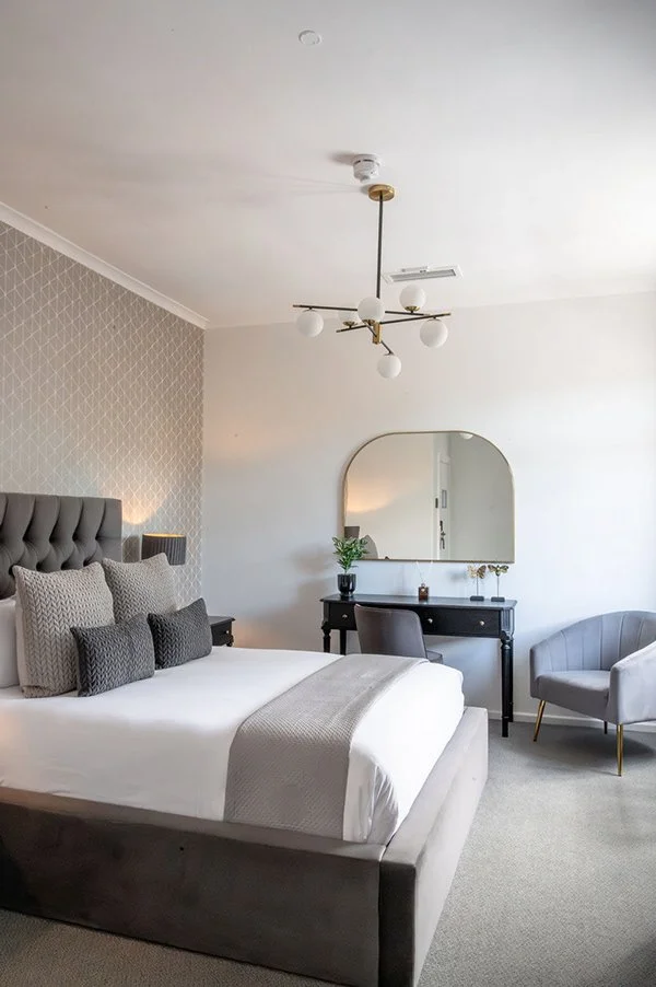 boutique-hotel-bedroom-desk-mirror.jpg