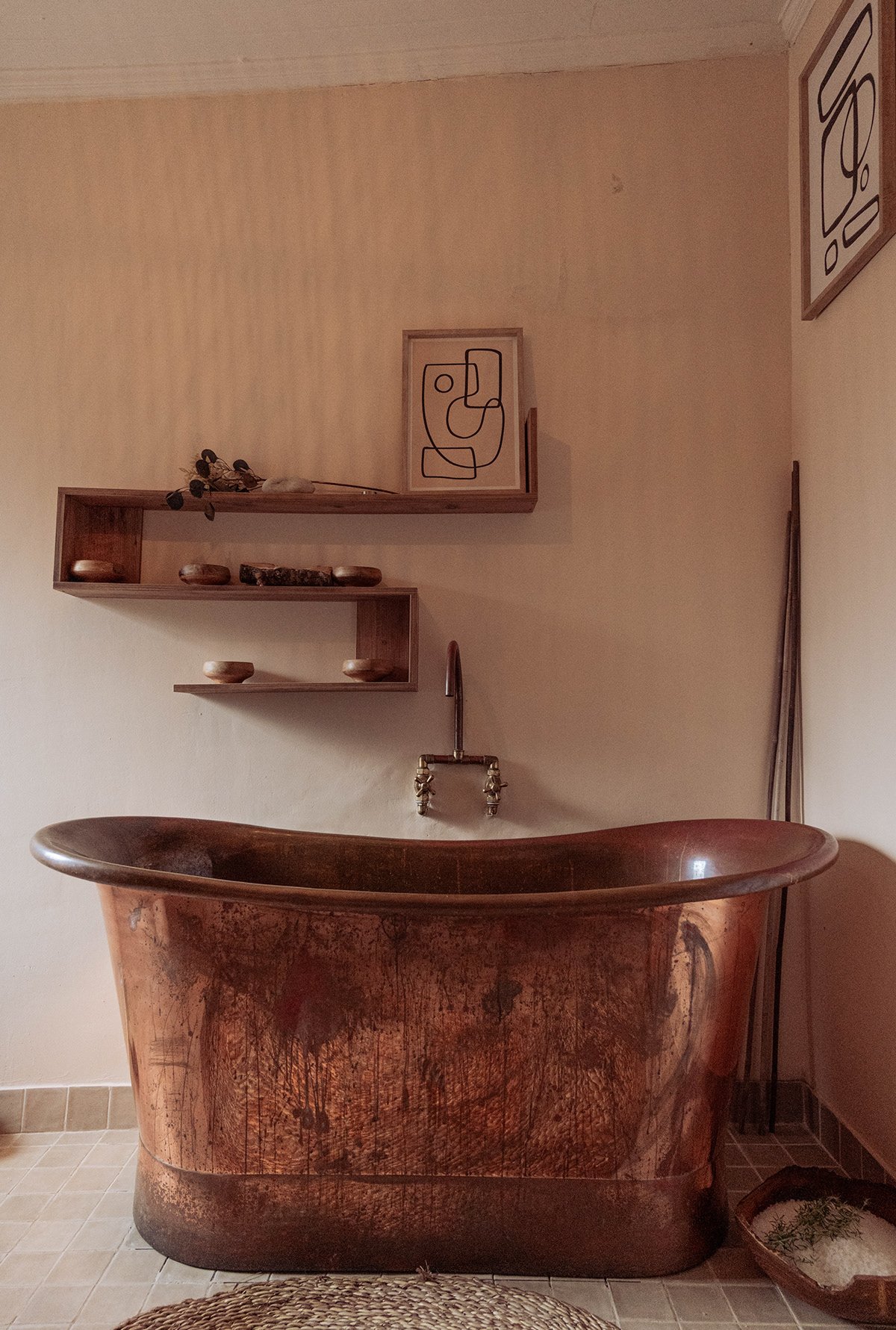 copper-bathtub-boutique-bathroom-styling.jpg