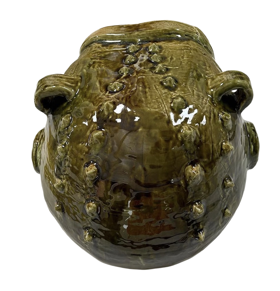 Image of Igbo-inspired frog, upward-facing.