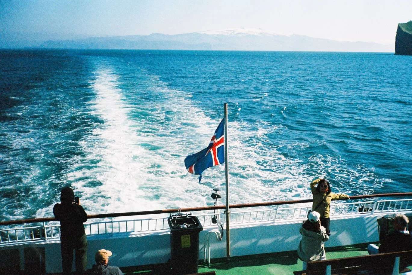 Iceland | ✨ the horizontals ✨| shot on 35mm by me | scanned by @indiefilmlab 

#iceland #icelandexplored #icelandtravel #reykjav&iacute;k #35mmfilm