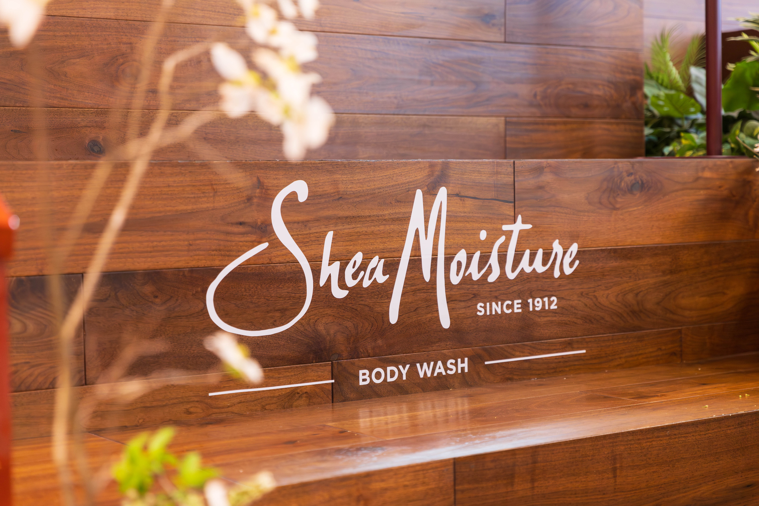 Shea Moisture x Her Campus x Glowasis 01.png
