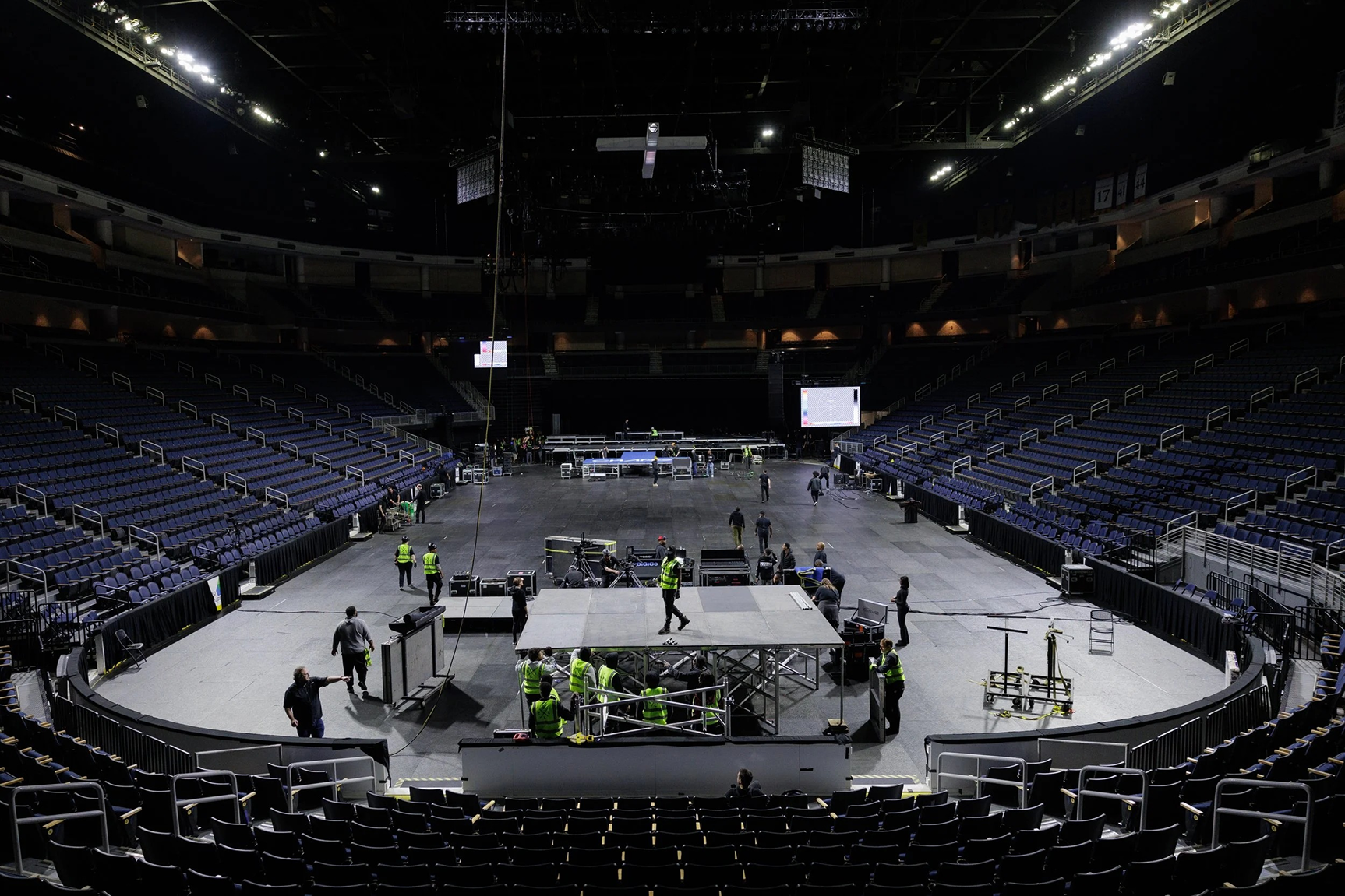 CHANGE CHURCH EASTER @ THE ARENA 02.png