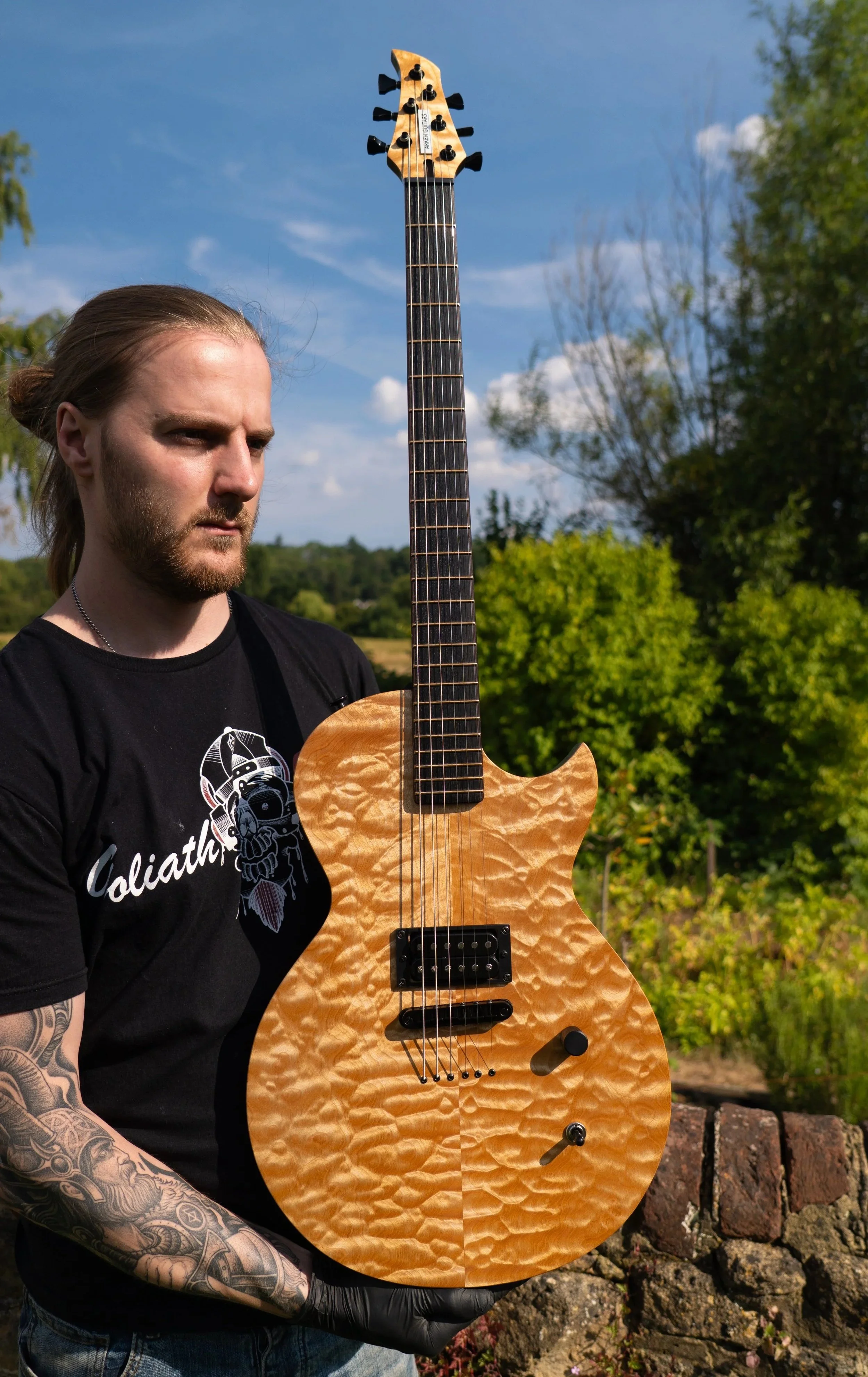 023 - 6 String Guitar