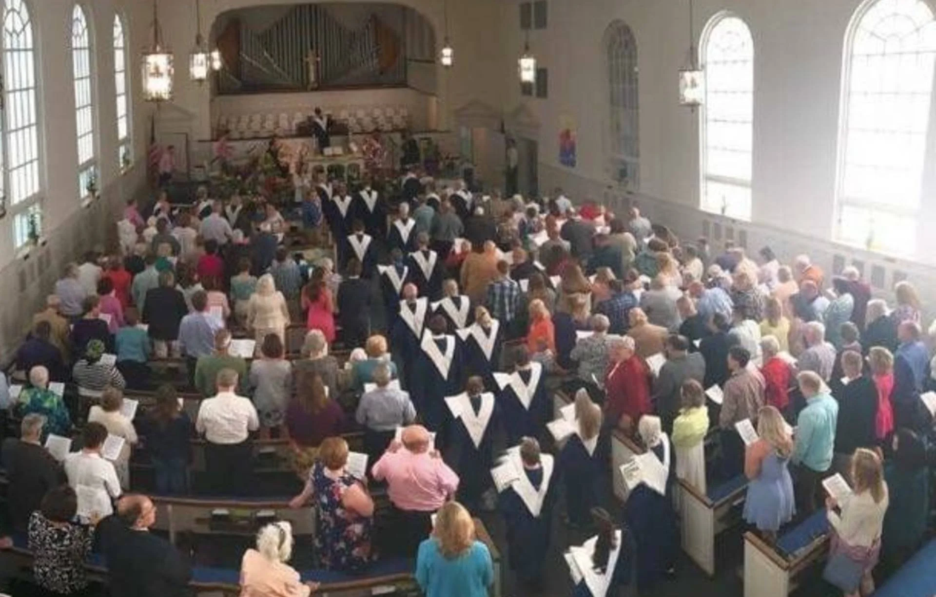 Worship at First Congregational UCC