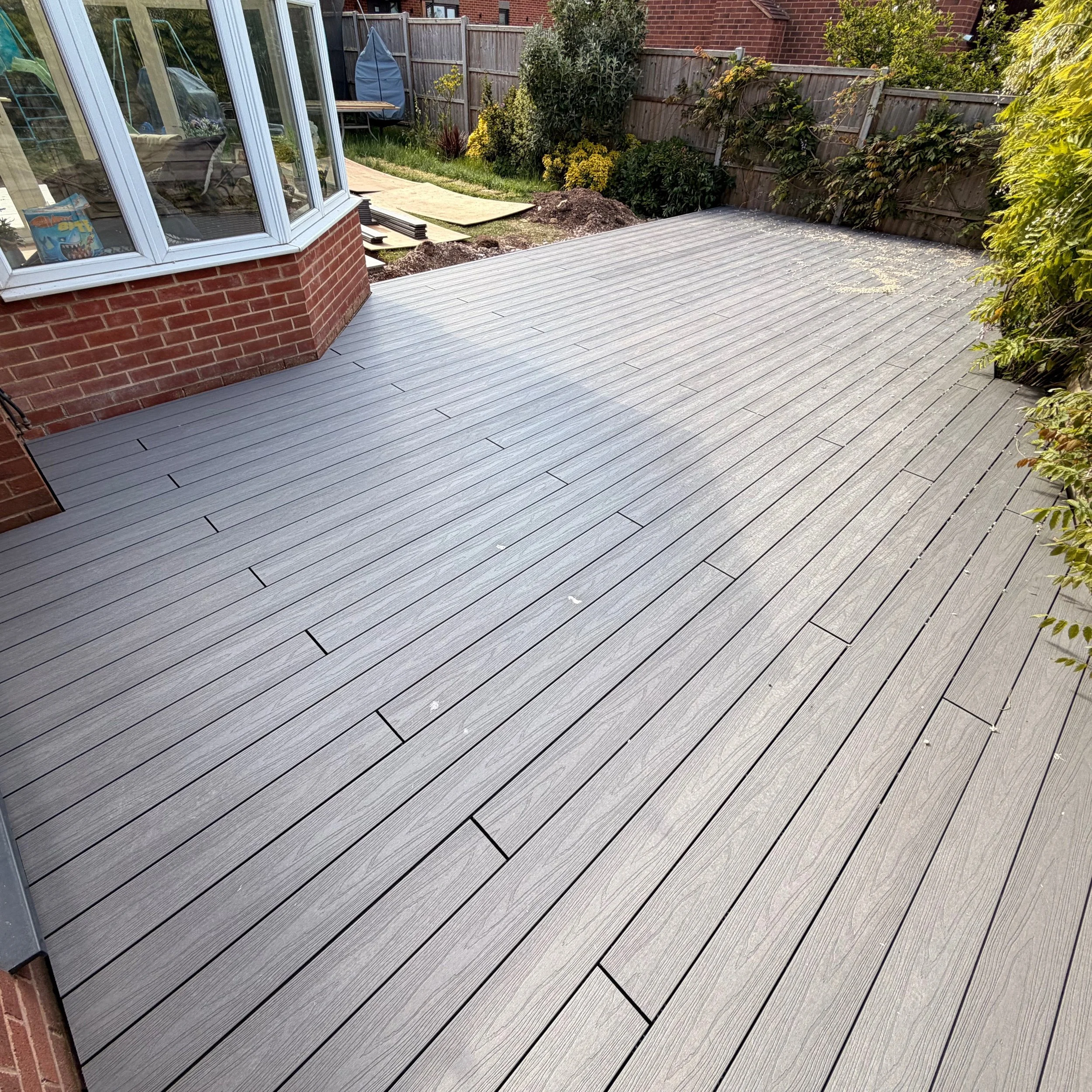 Check out my latest garden build &hellip;

Client asked for a modern, single-level, low-maintenance deck - large enough for a 6-8 seater table plus a separate space for more casual seating.

So we designed, built and installed a single-level composit