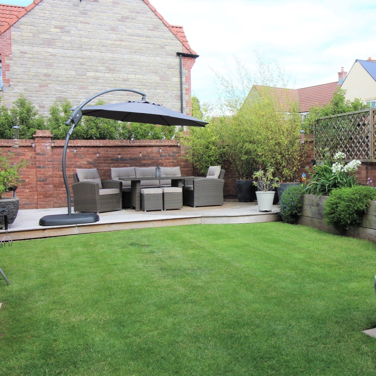 There's still time to get your garden sorted and enjoy the sunshine. Check out this garden makeover... To complement the existing curved wall, and to soften the straight lines of the space, I designed and created a rectangular deck pattern which tran
