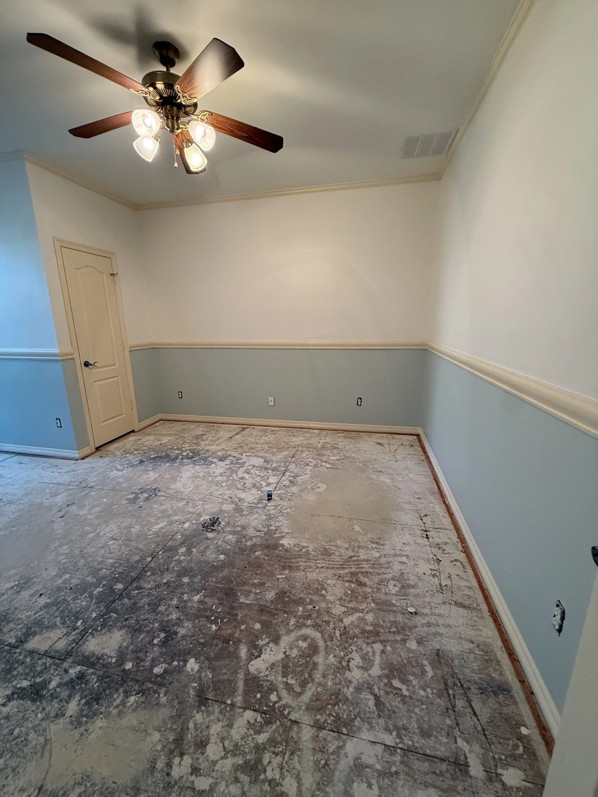 Plano House Bedroom 1.JPG