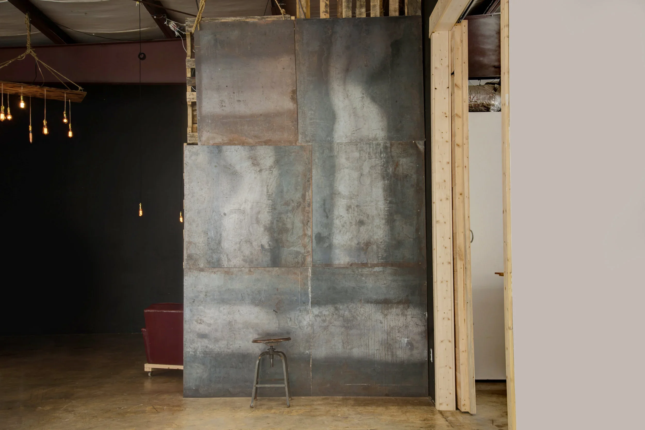 East+metal+wall+texture.webp
